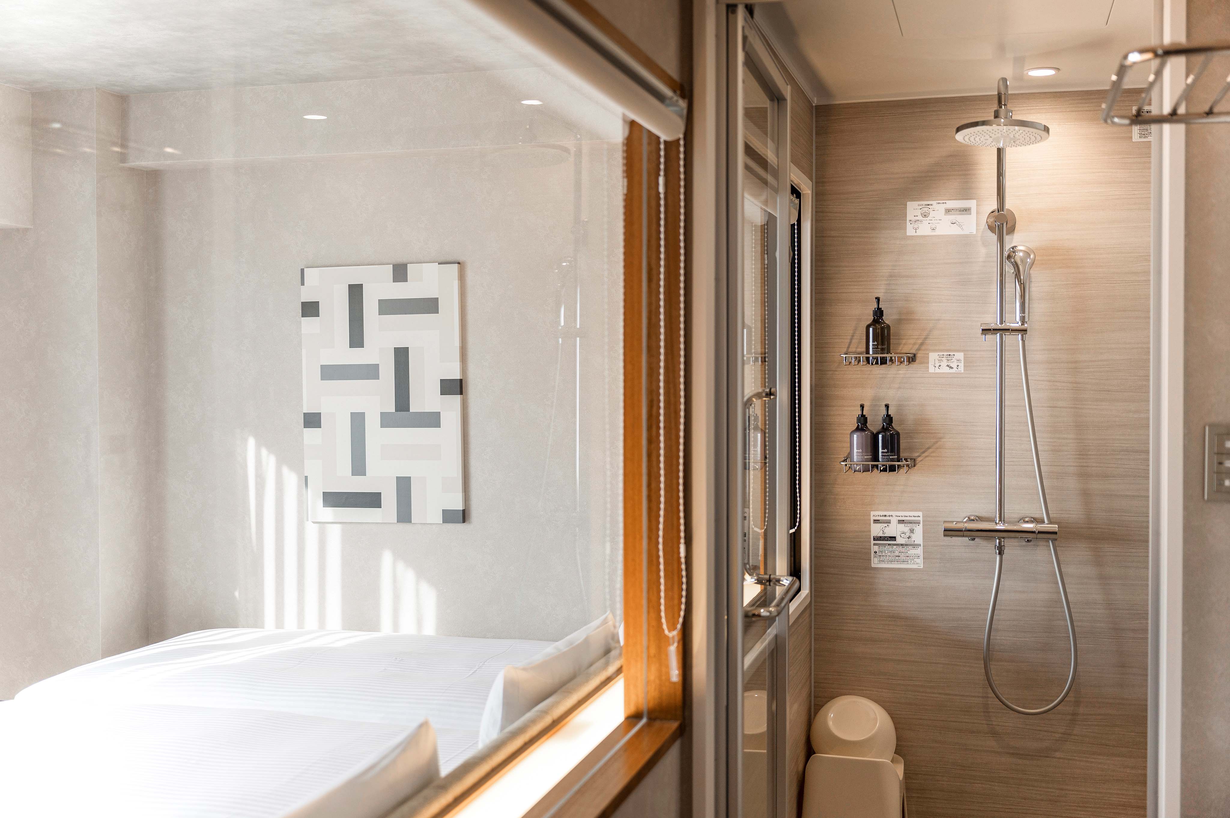 フォースベッドルーム　浴室