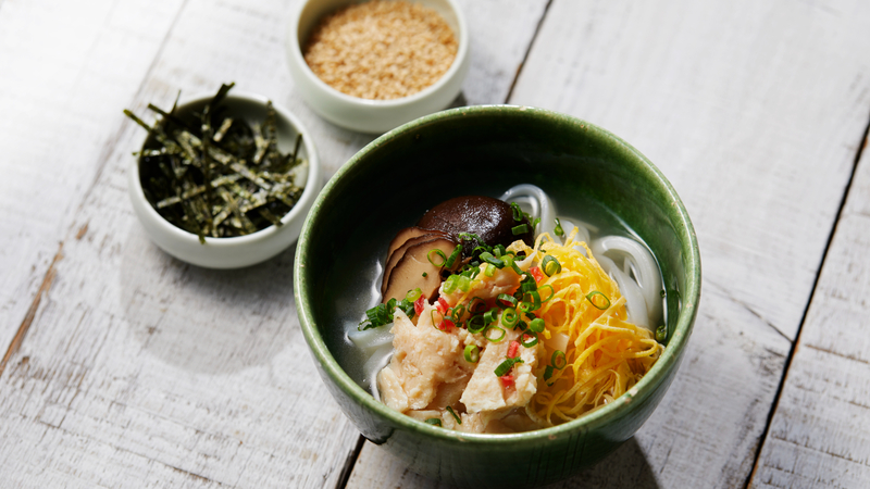 ◇朝食メニュー例、鹿児島名物「鶏飯」を「ベトナムフォー」にアレンジしてお愉しみいただけます