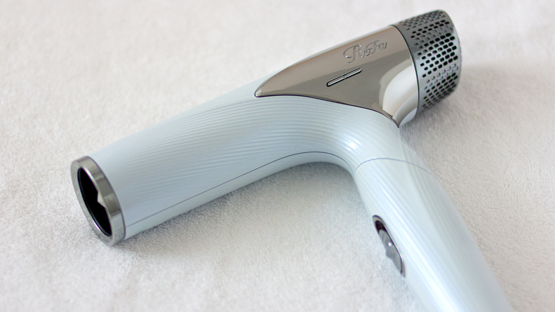 ◇速乾とサロン級の仕上がりを実現したRefaドライヤー