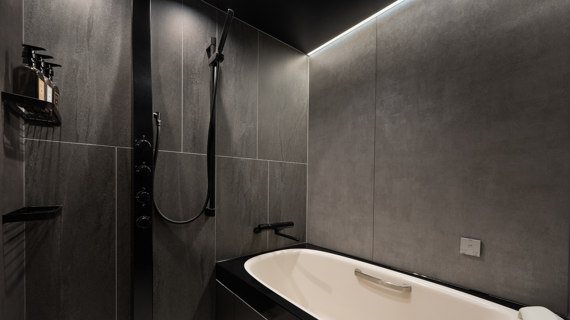 ◇LIXIL「SPAGE<スパージュ>]の浴室を備えたデラックスツインルーム。人生を豊かに潤すシステ