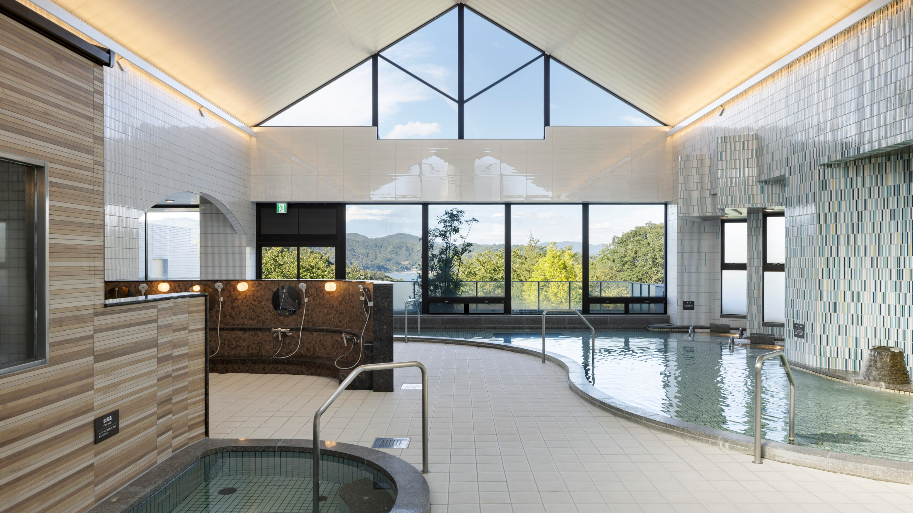 大浴場《全景》