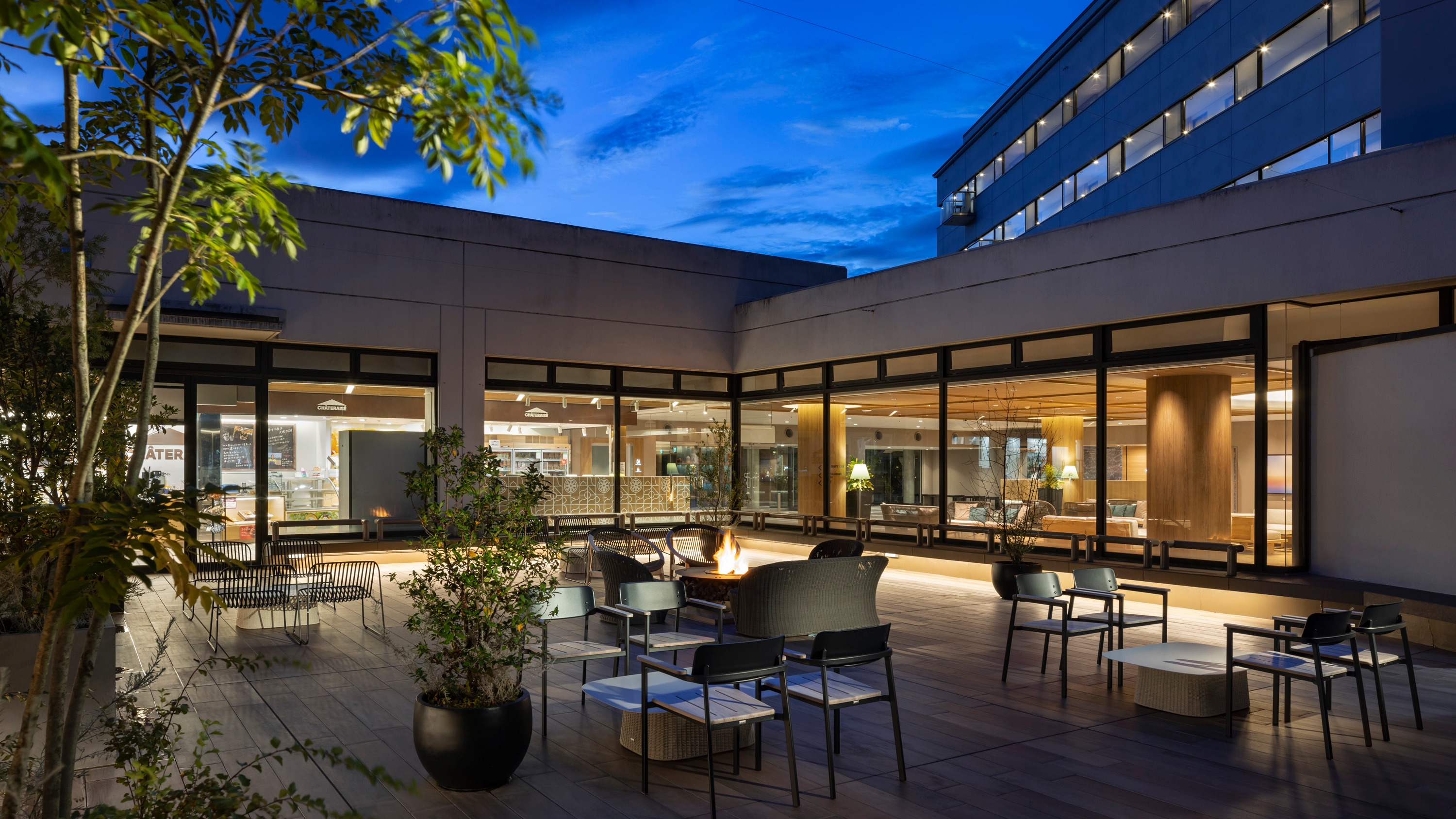 【ホテル】パティオ（中庭）スペース