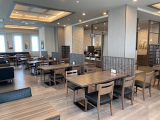朝食会場