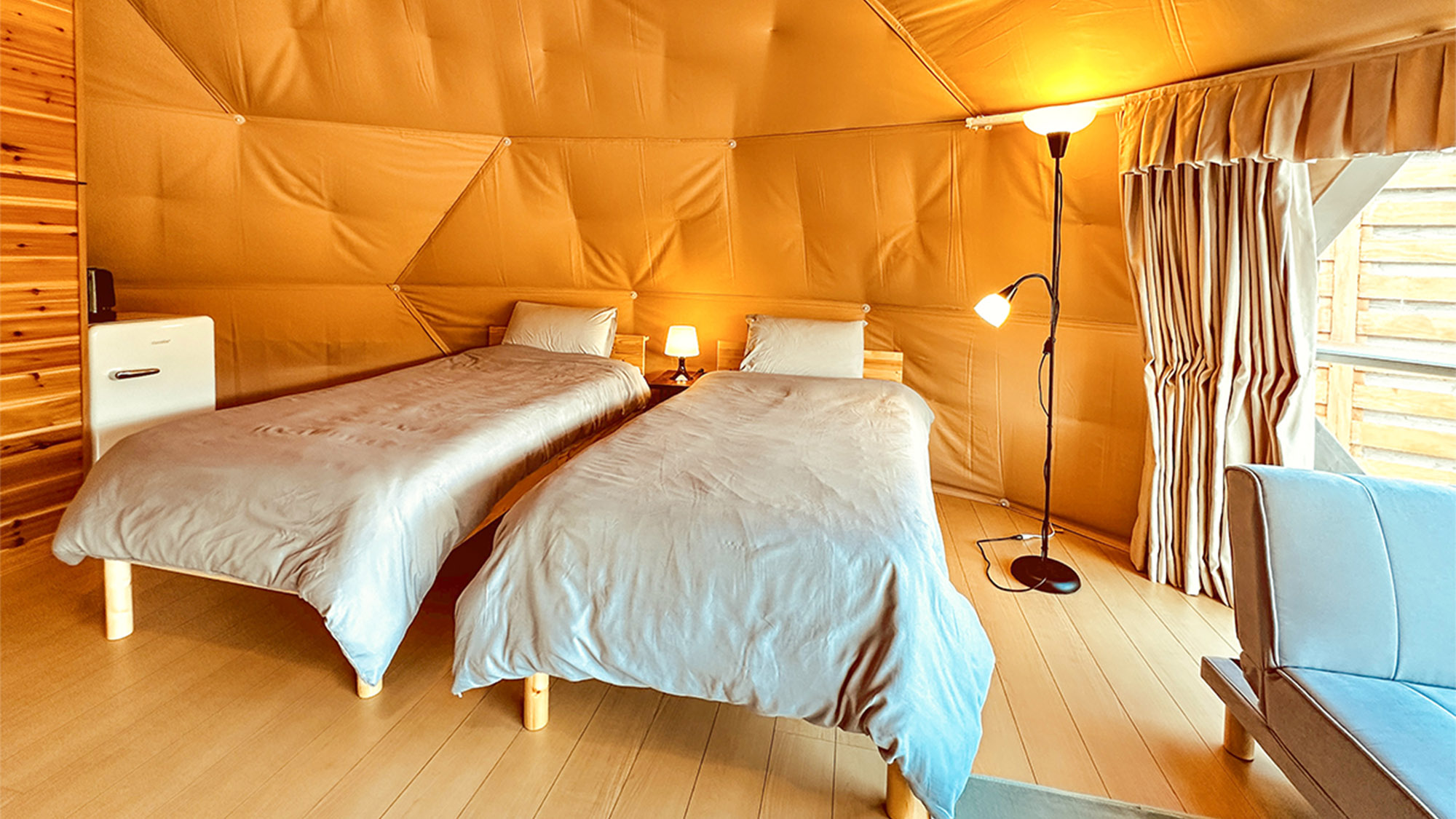 ・【ドームテント】温かみのある室内で日ごろの疲れを癒すリラックスした時間をお過ごしください