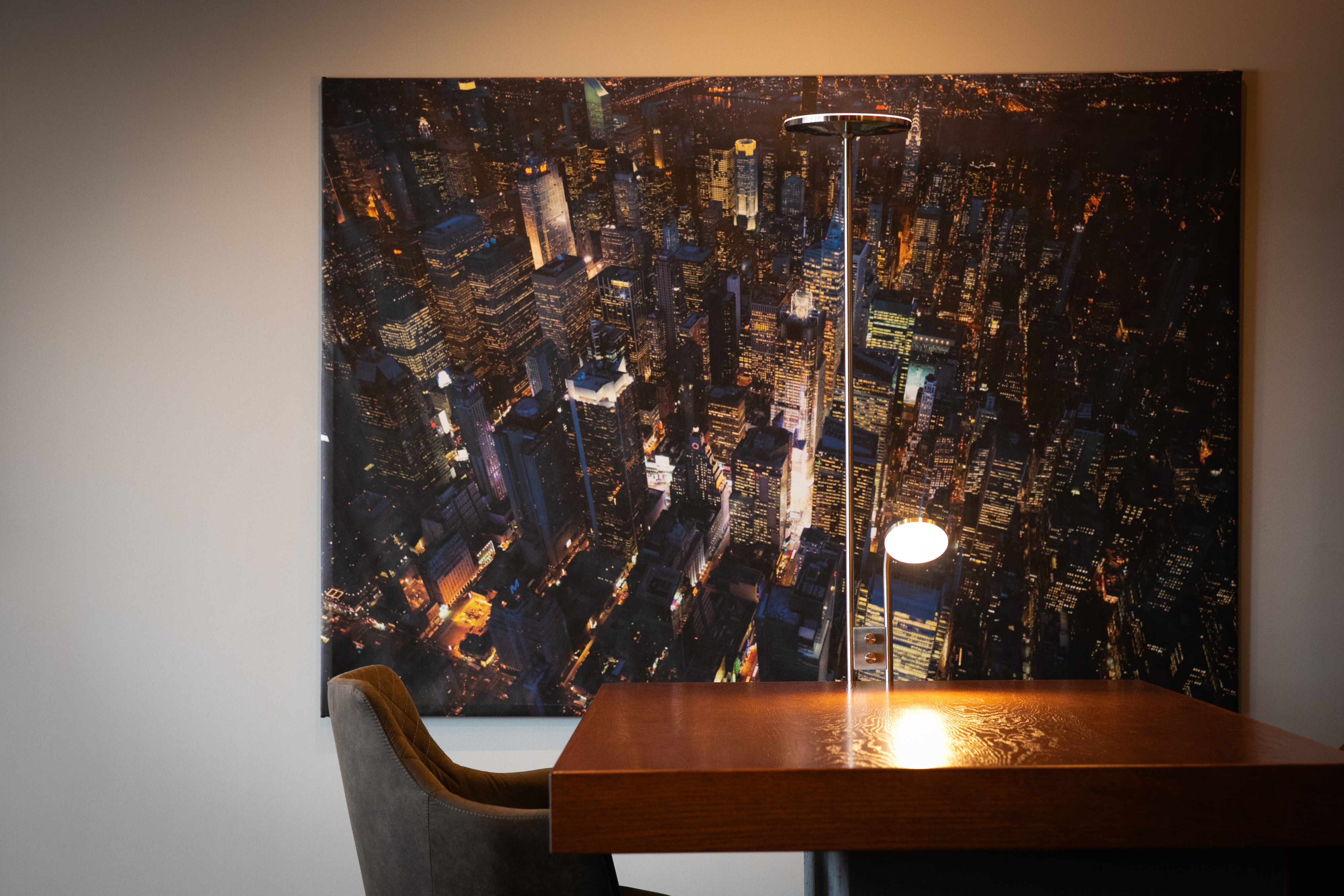 ビジネスデスク