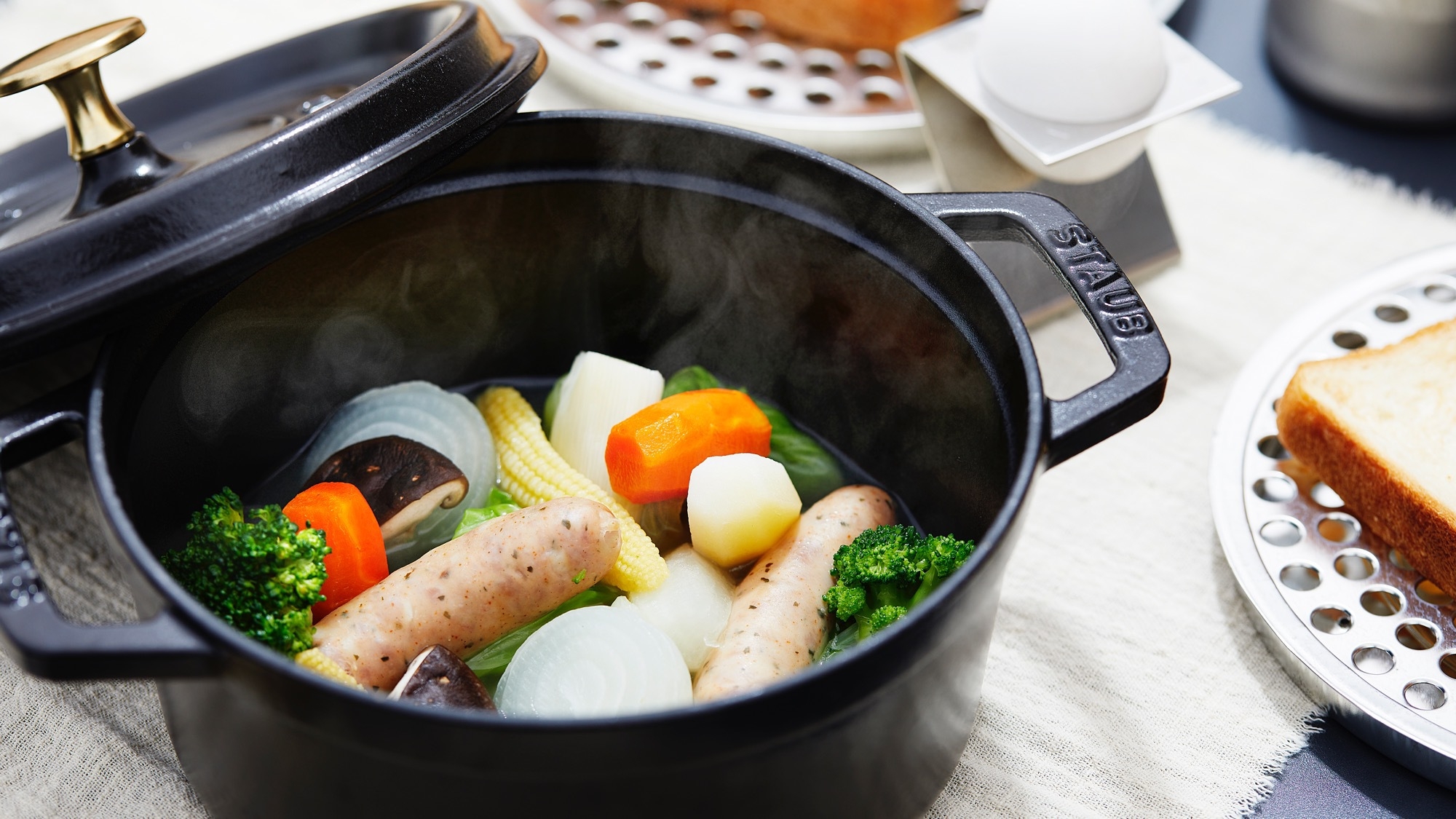 朝食付き【エアストリームに宿泊】〜ご夕食はお持ち込みor事前予約でレストランクオリティの前菜付BBQ