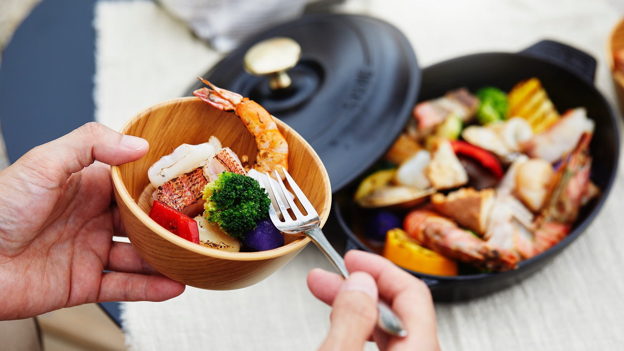 2024年8/8グランドオープン【エアストリームに宿泊】地場の魚介や野菜を使ったブイヤベースをご堪能