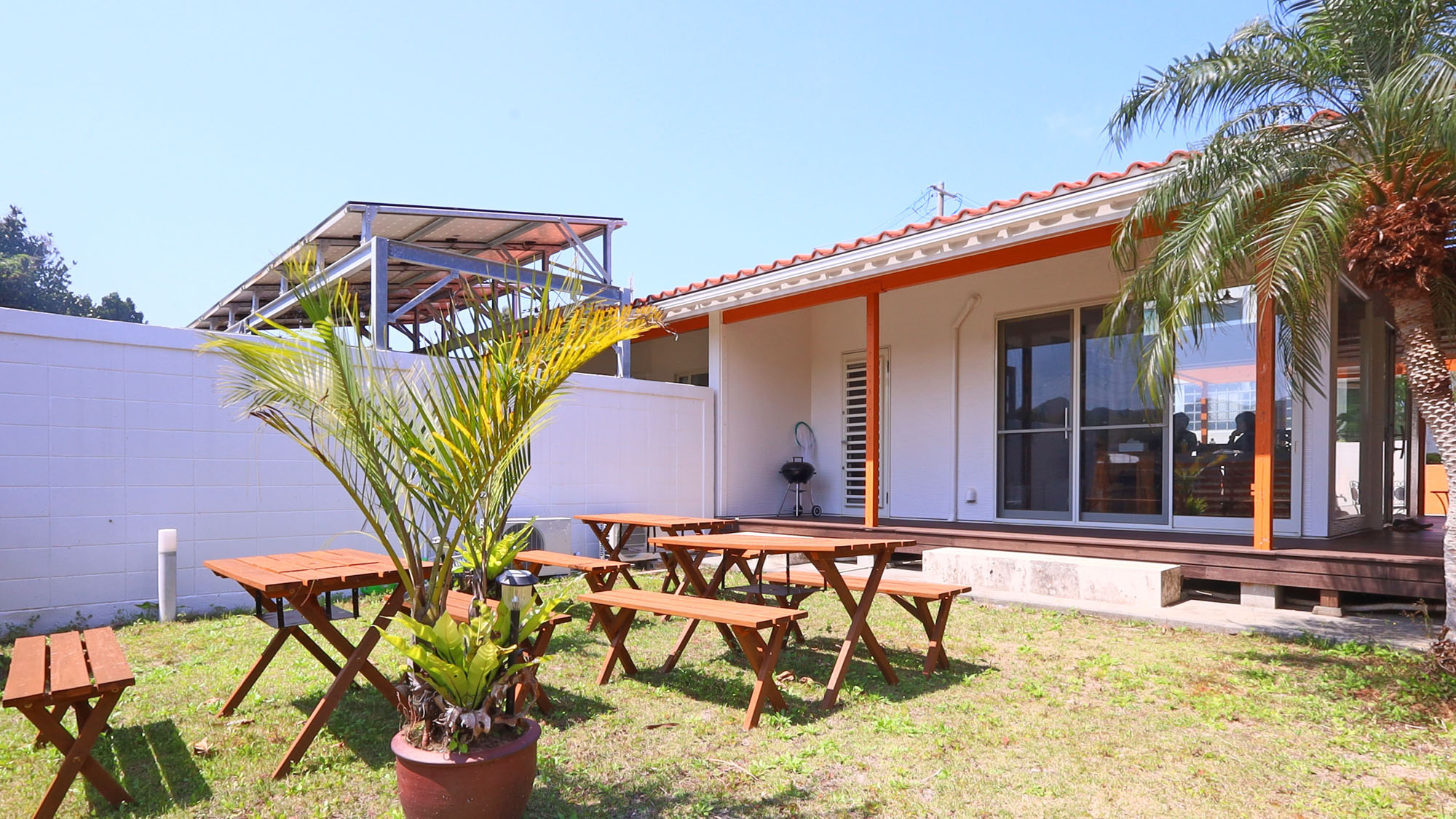 【BBQテラス】お部屋に備え付けのガーデン