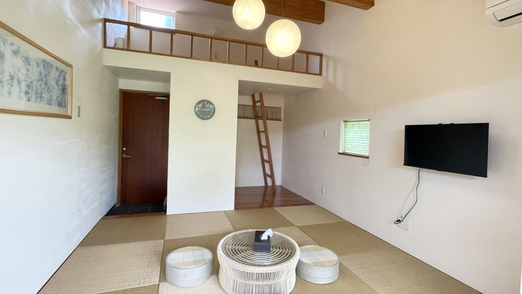 ・【ブーゲン棟・和室】ロフト付きのお部屋です。ホッと安らぐ空間を演出しています