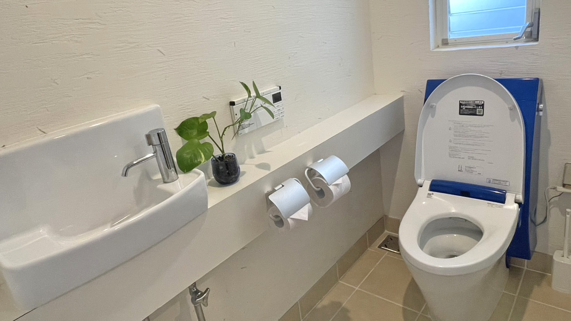 02【禁煙】トイレは2カ所ございます