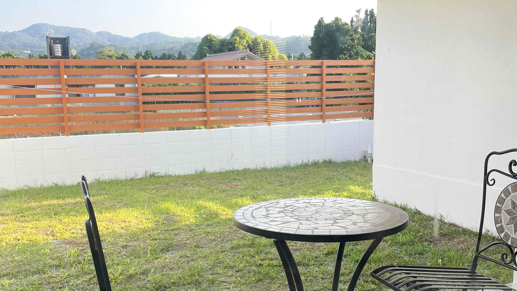 ・【テラス】遠くに見える樹々や澄んだ空気に心癒されます