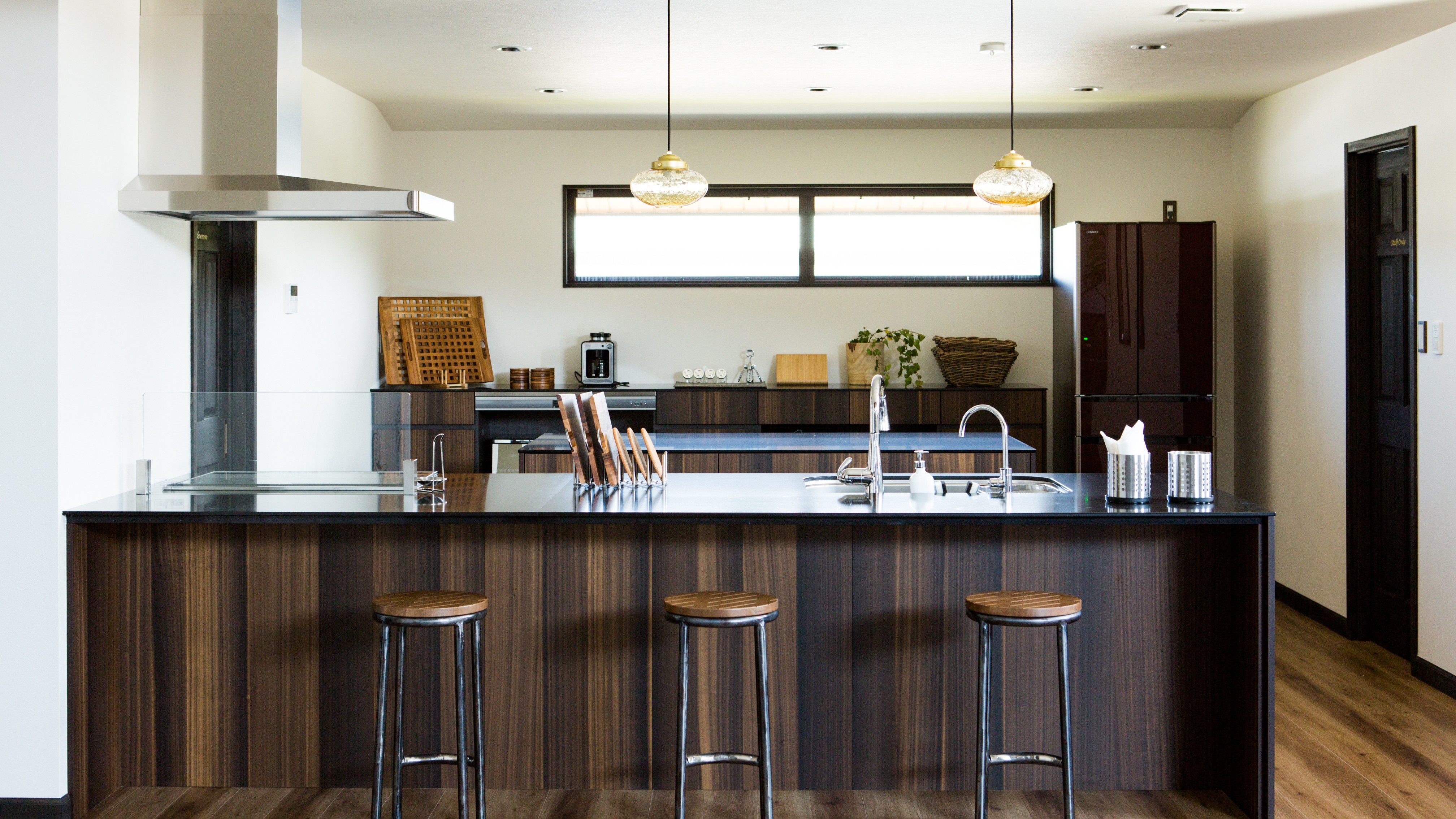 ・【キッチン】洗練されたデザインキッチンで料理を楽しむーANNEX