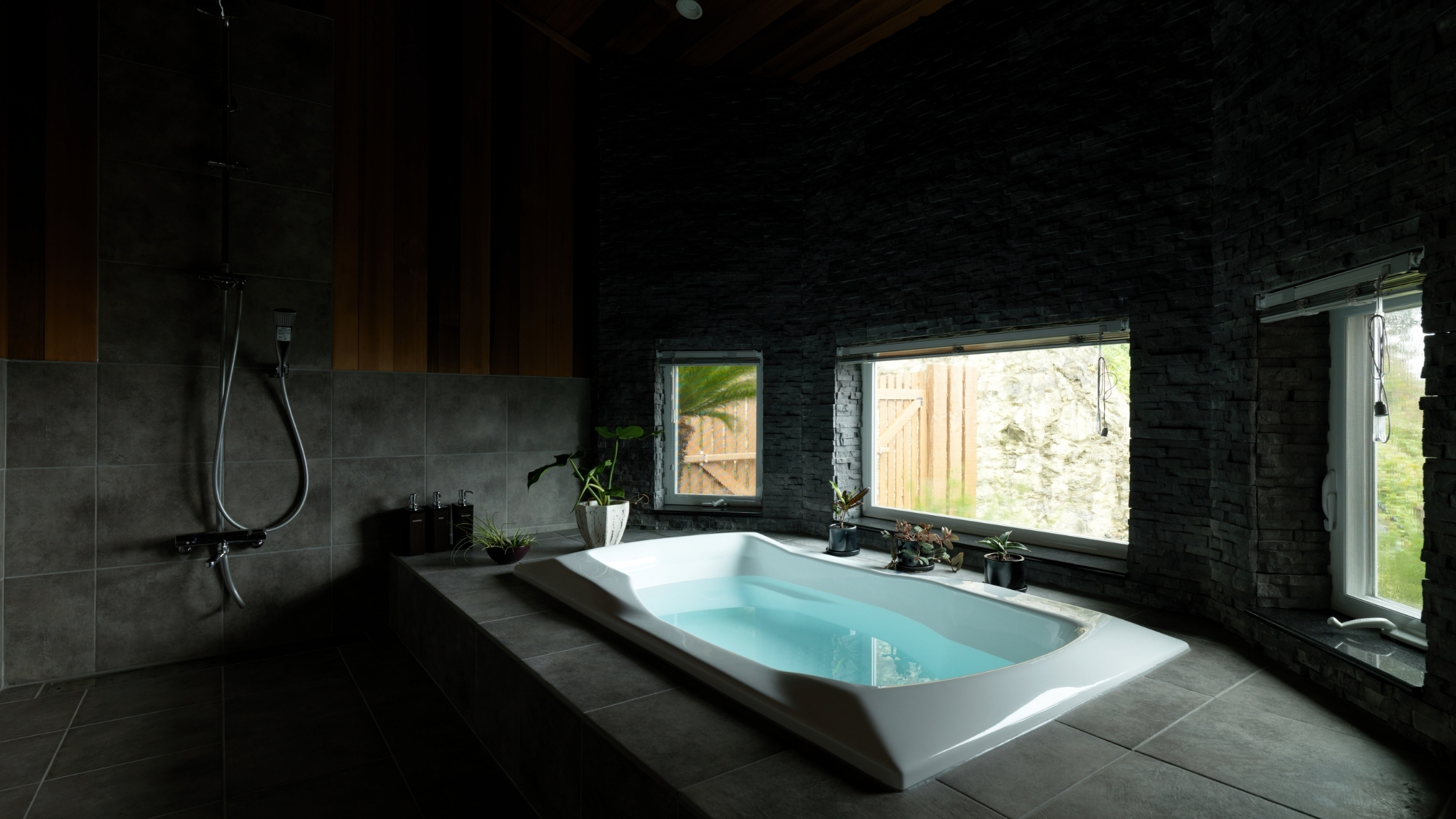 ・【ビューバス】お風呂に浸かりながら、オーシャンビューを眺めるーPoint Pinos