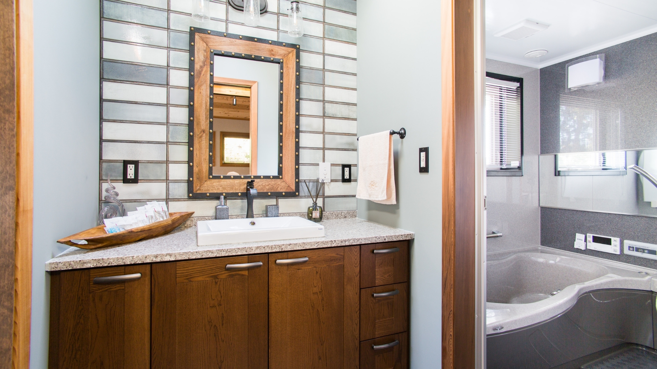 ・【ミスト付バス】The earlのマスターベッドルーム専用のミスト付バス