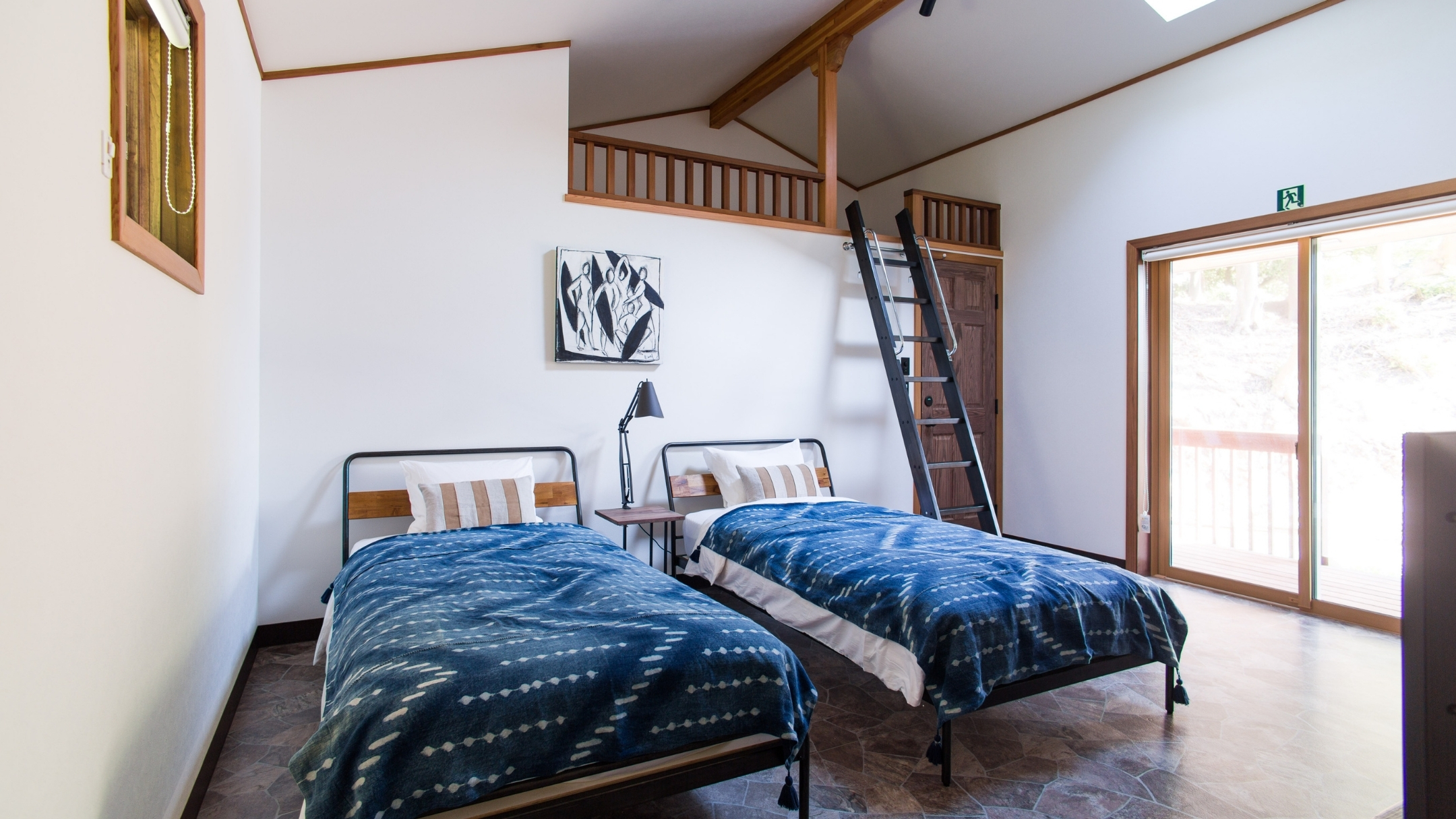 ・【離れのベッドルーム】The earlの離れのツインベッドルーム（※ロフトにお布団のご用意も可）