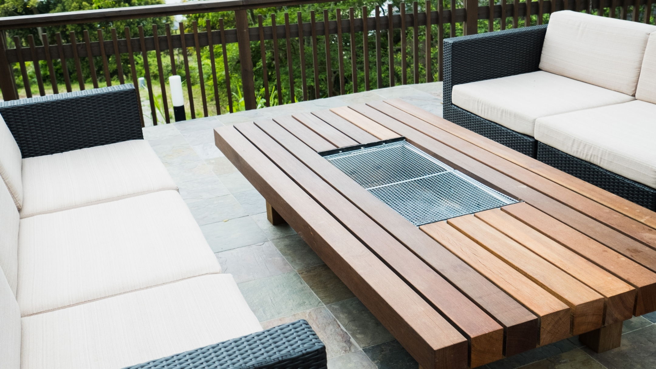 ・【BBQラウンジ】ガゼボに併設したBBQラウンジ（キッチン/トイレ完備）－The earl