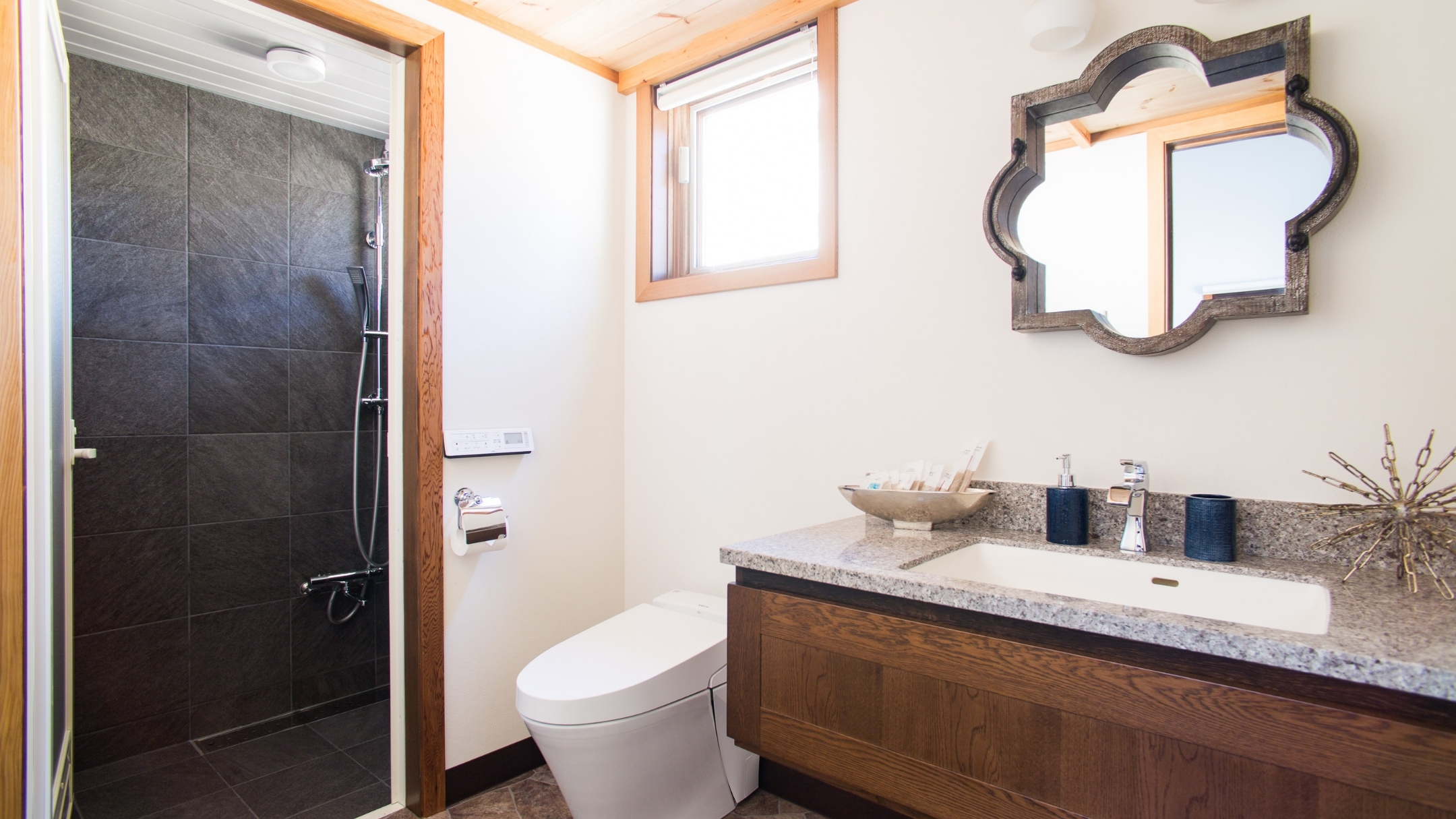 ・【離れ専用シャワールーム】The earlの離れのベッドルーム専用のシャワールーム