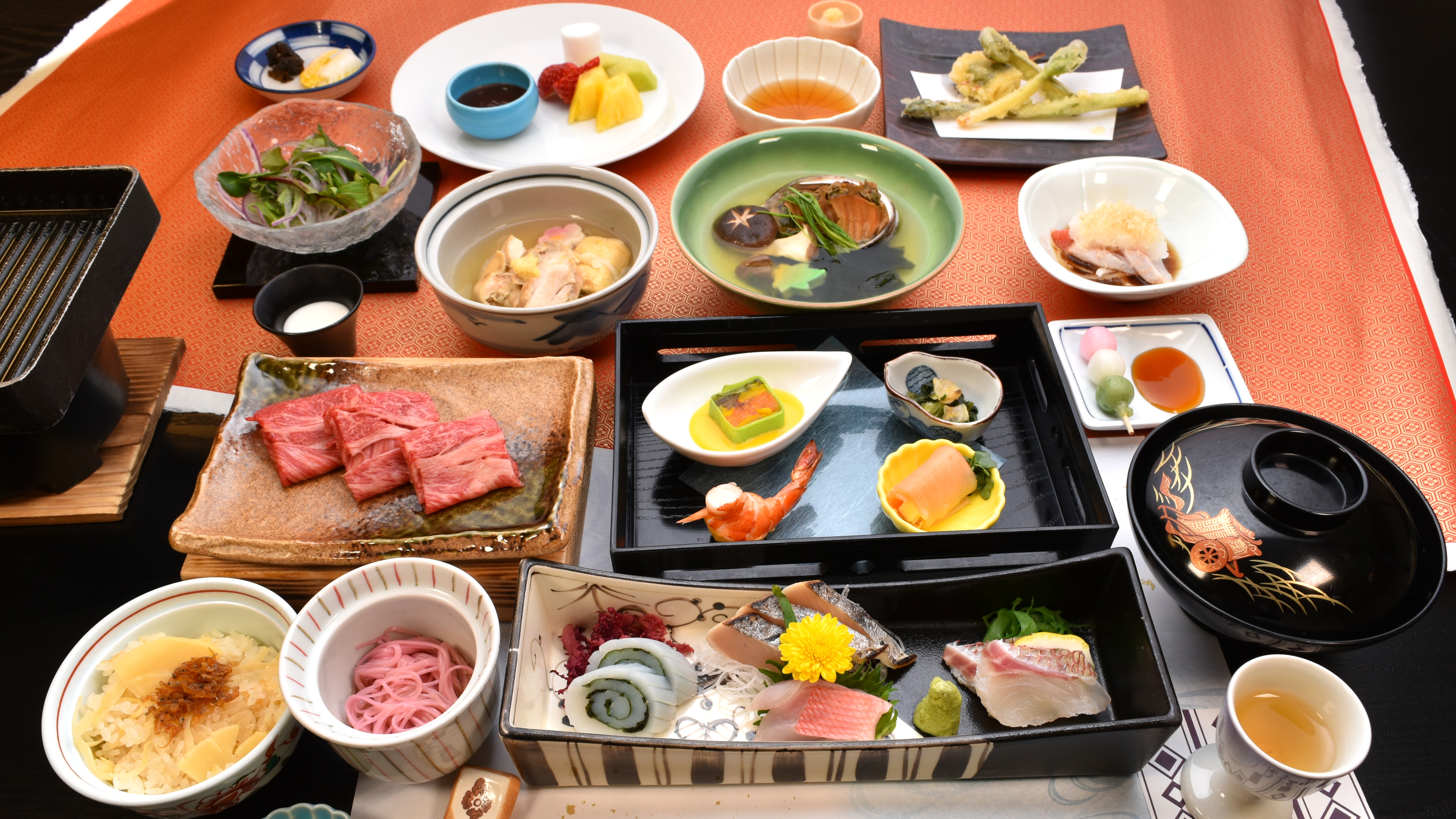 春のご夕食・ワンランク上の会席「花の膳」の一例）