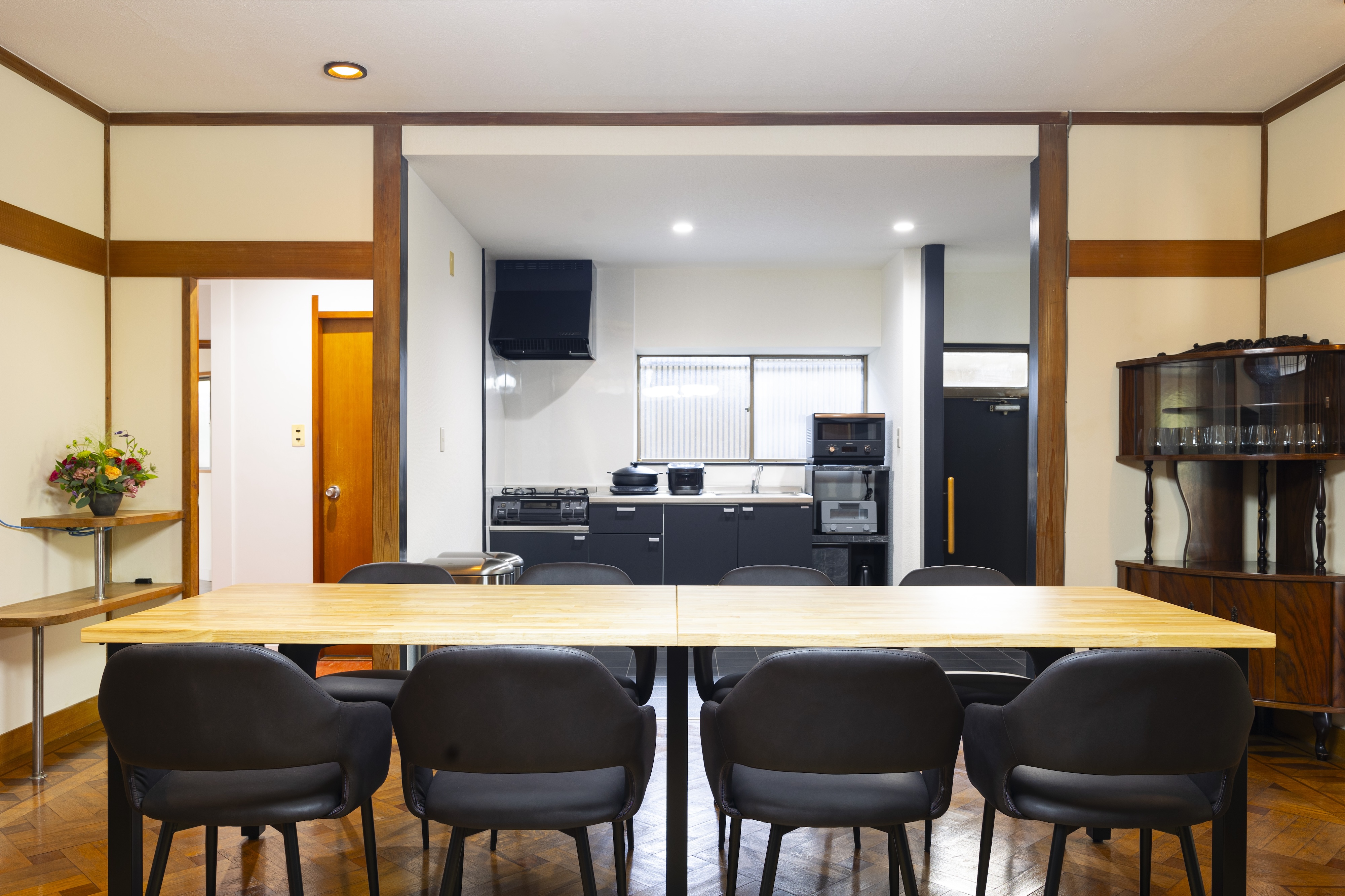 ダイニング、キッチン