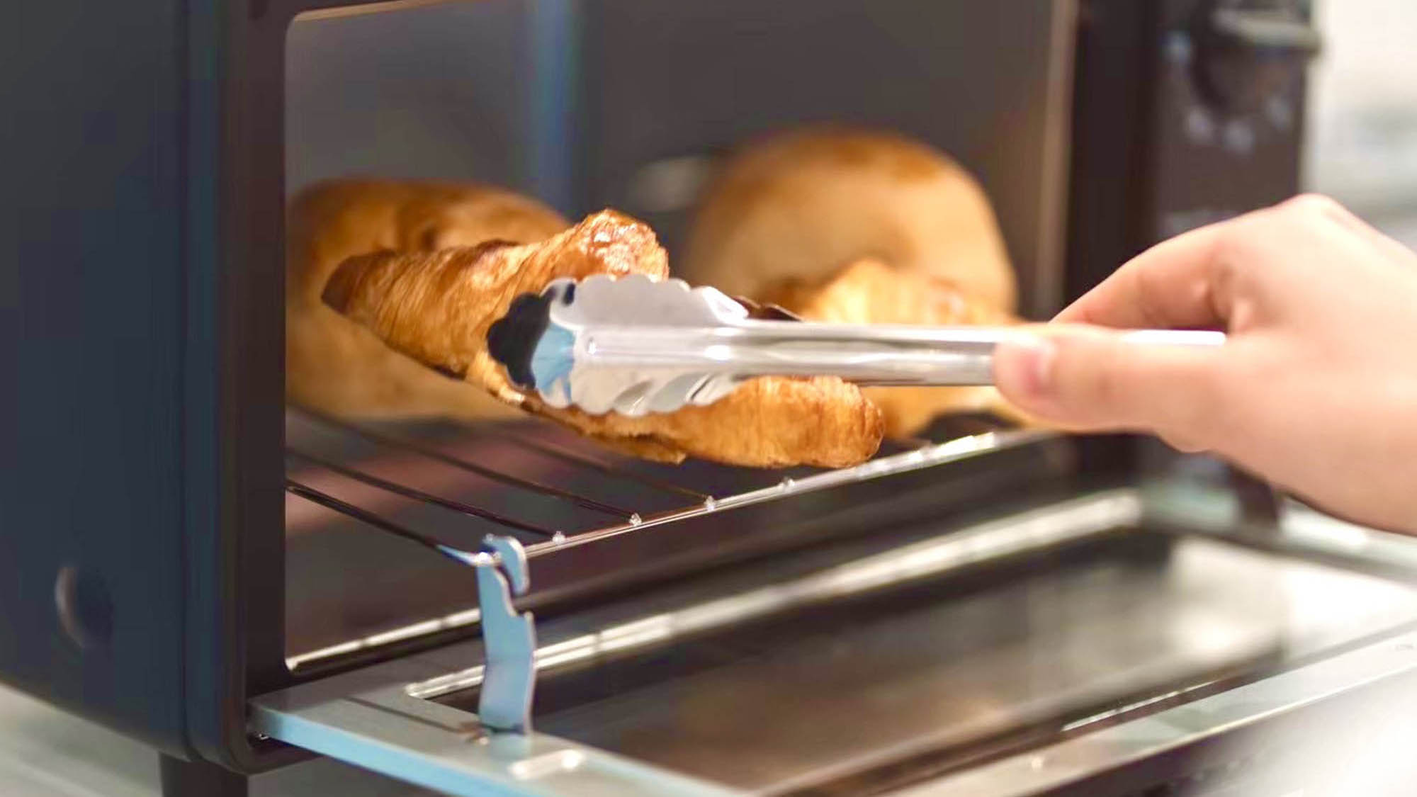 ・【無料モーニング】パン3種類、卵、コーヒー・紅茶をお召し上がりいただけるモーニングをご用意