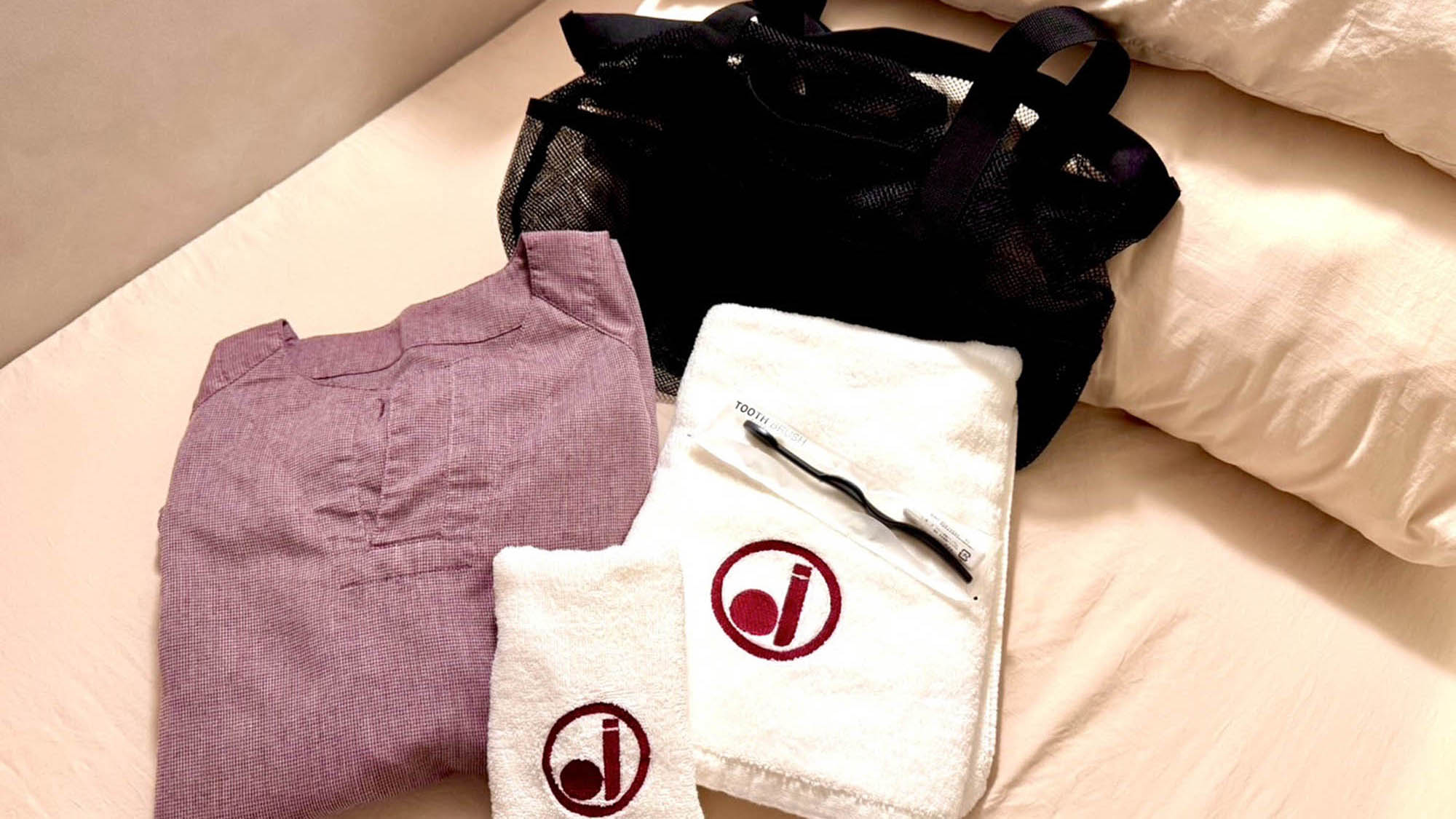 ・【アメニティ】フェイスタオルとバスタオルをそれぞれご用意。用途に応じてお好きにご利用ください