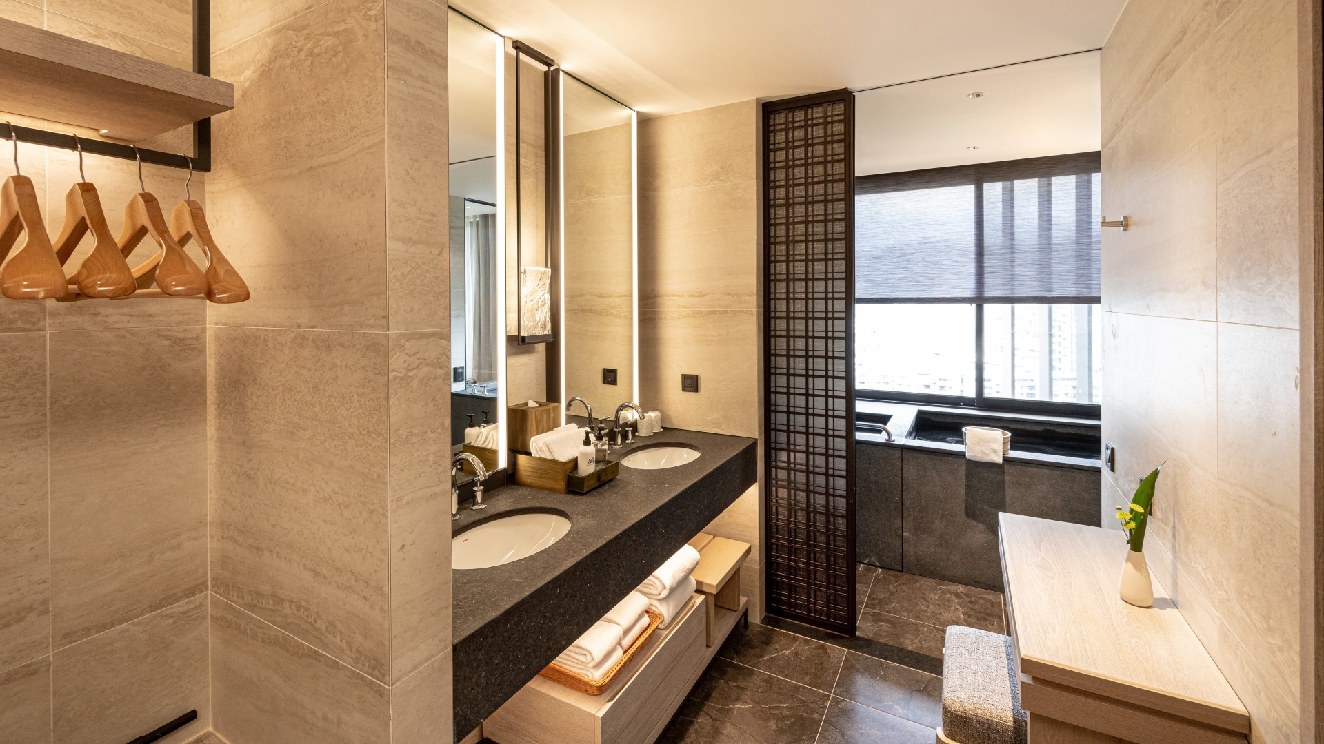 泉思デラックスファミリールーム