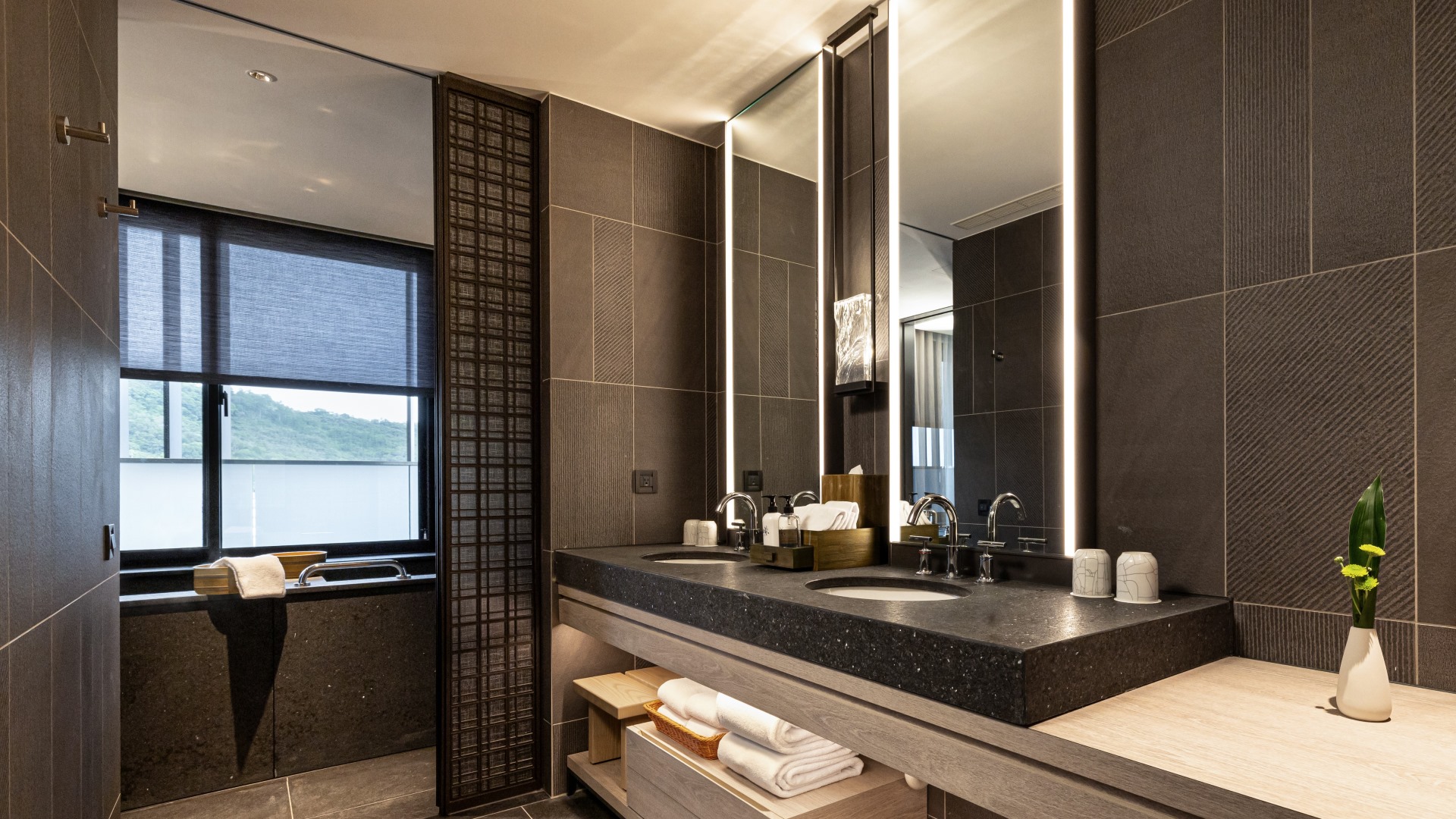 泉音バルコニープレミアムルーム