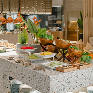 オールデー ダイニング セリーナ