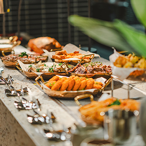 オールデー ダイニング セリーナ