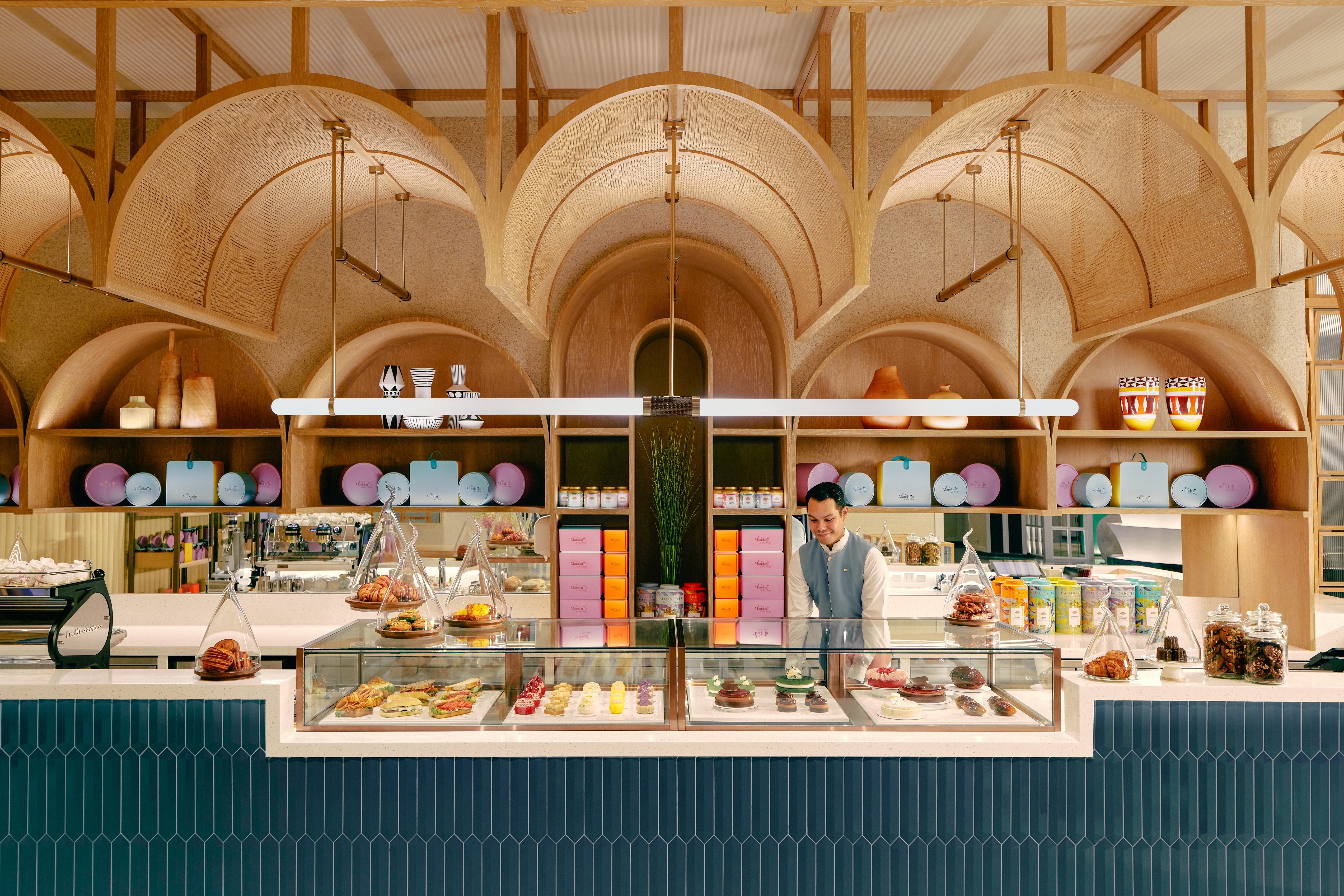 ケーキショップ「The Mandarin Cake Shop」