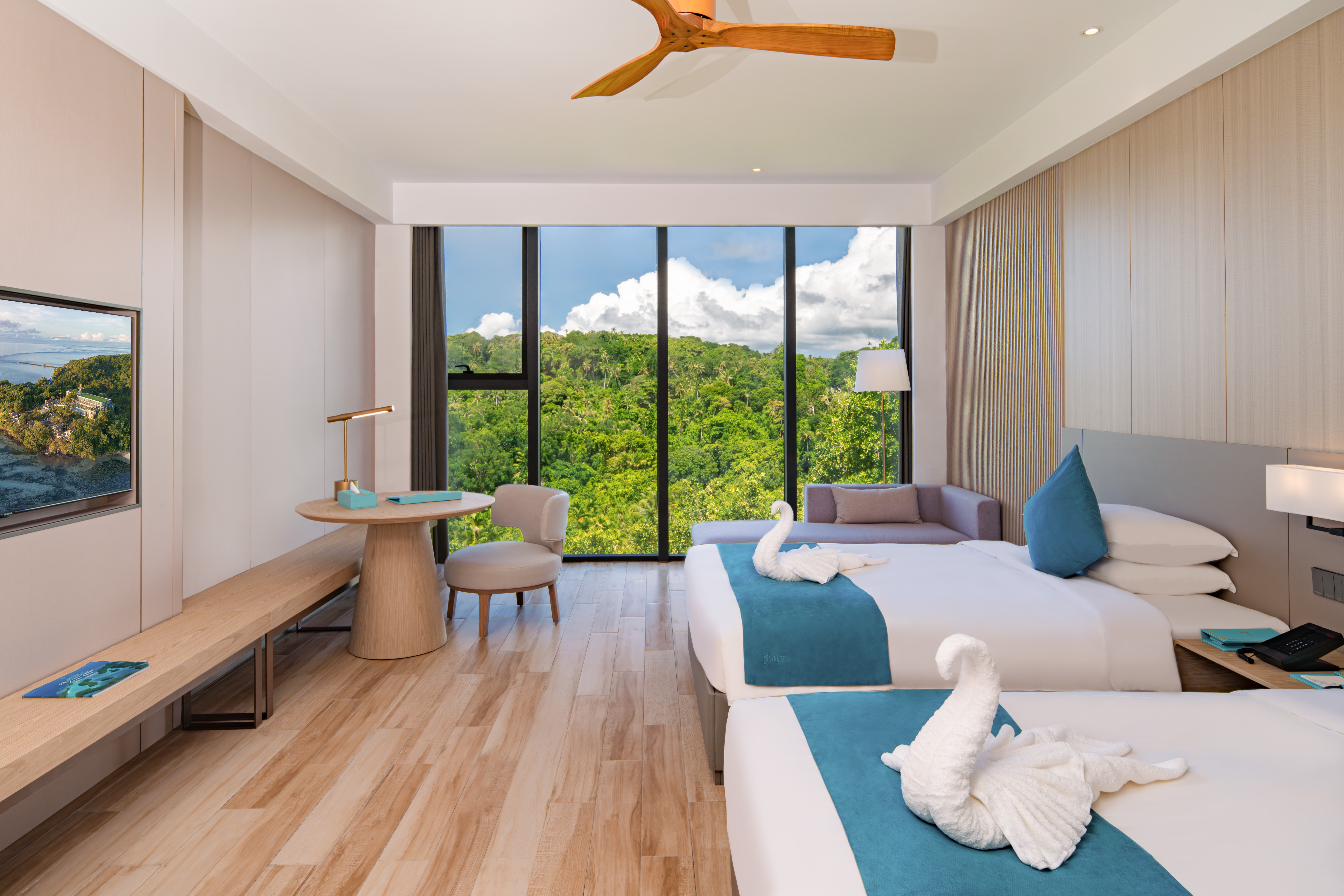 Superior Mountain View