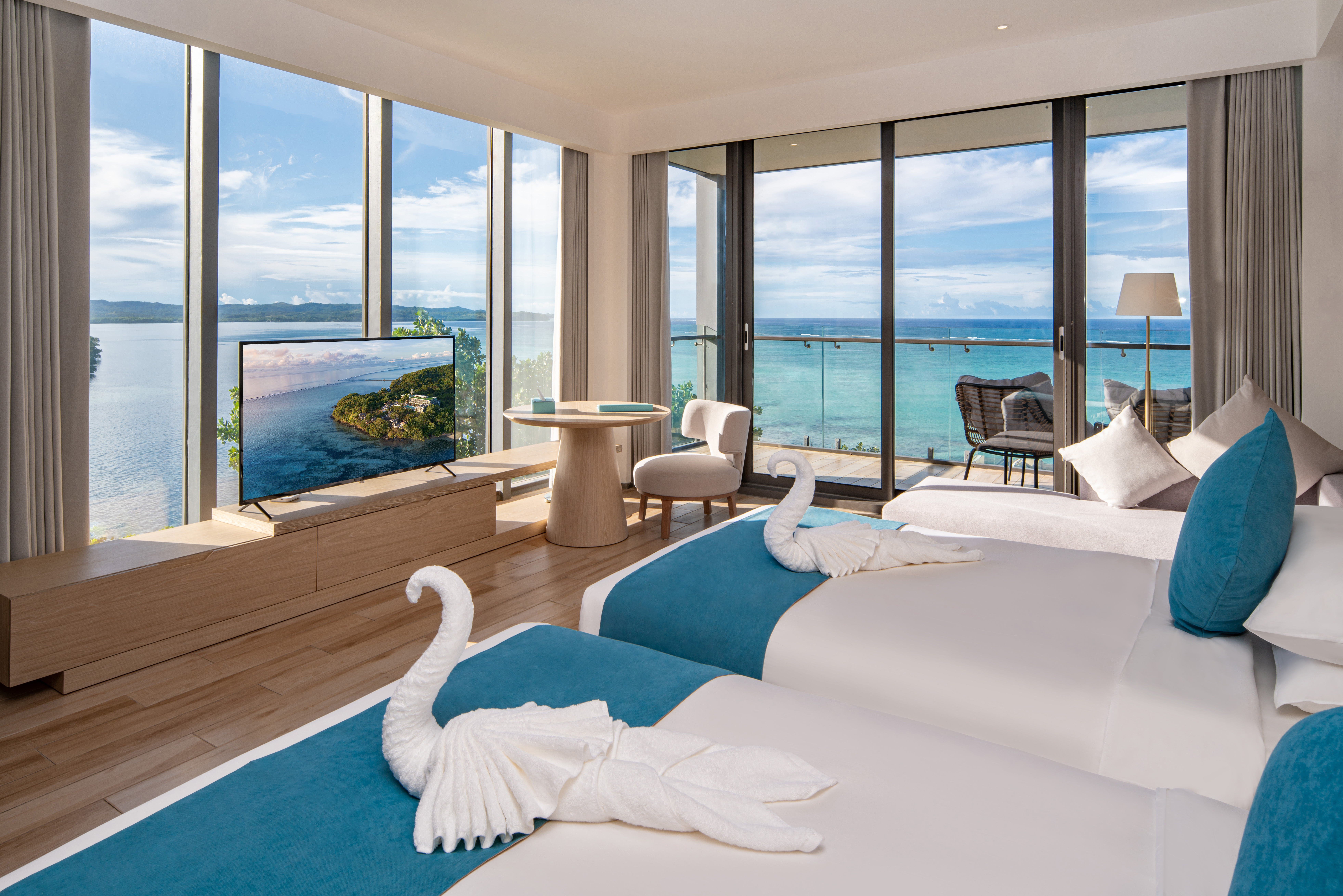 Sunrise Ocean Corner Suite
