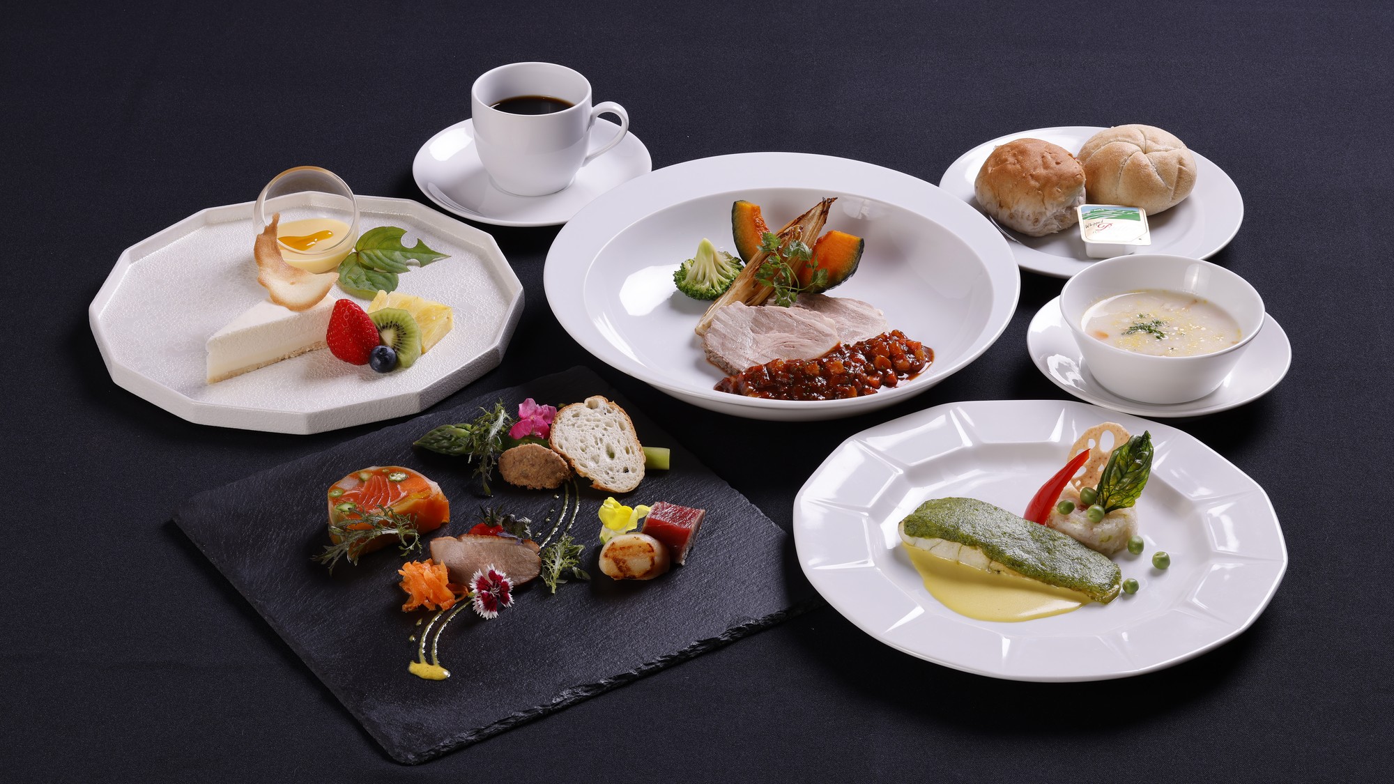 【ぴのんスタンダード】地元食材を使用した彩り豊かな創作料理をお楽しみください。