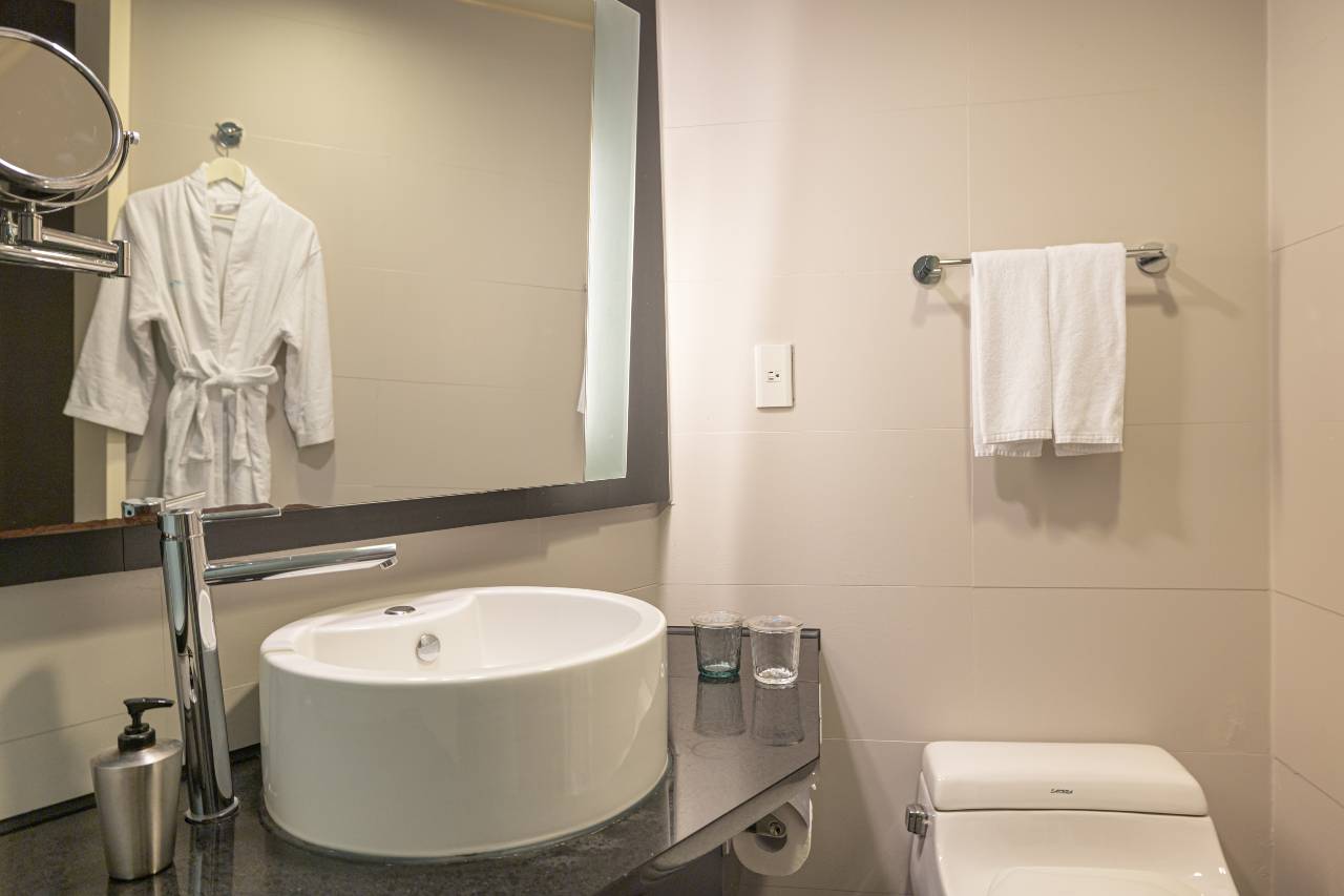 ハリウッドツインルーム（浴室）