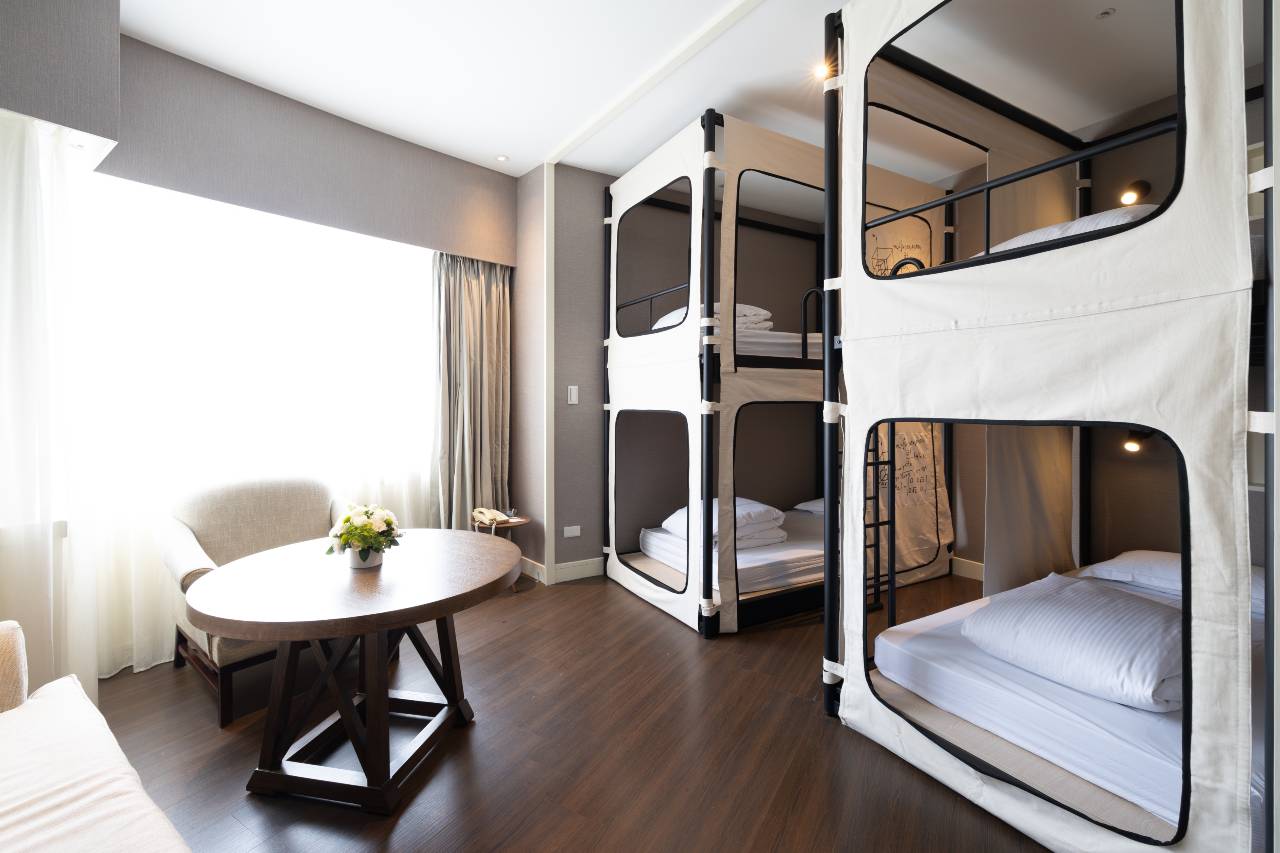 スーペリア4人部屋