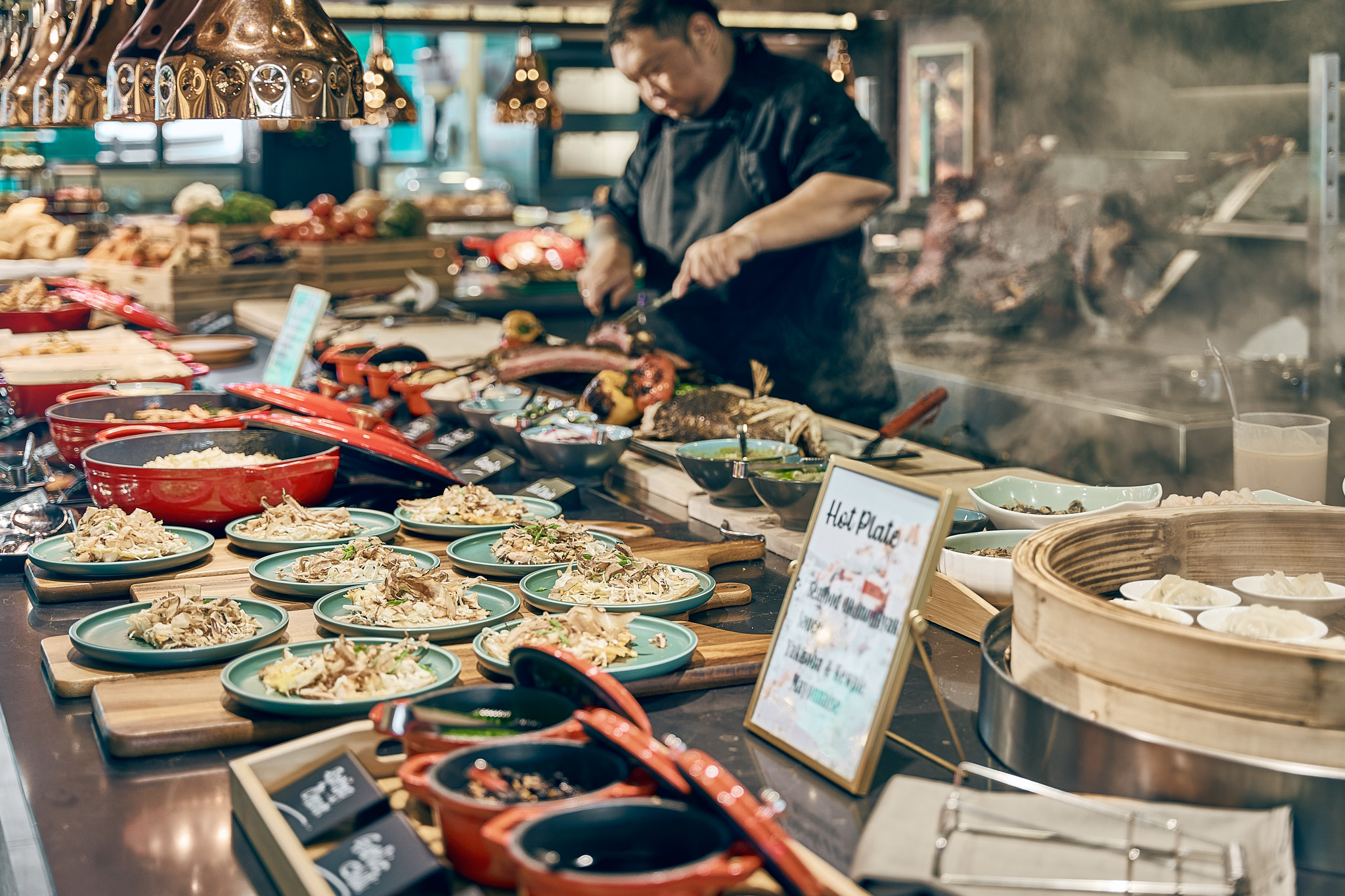 レストラン「Chara Brasserie」