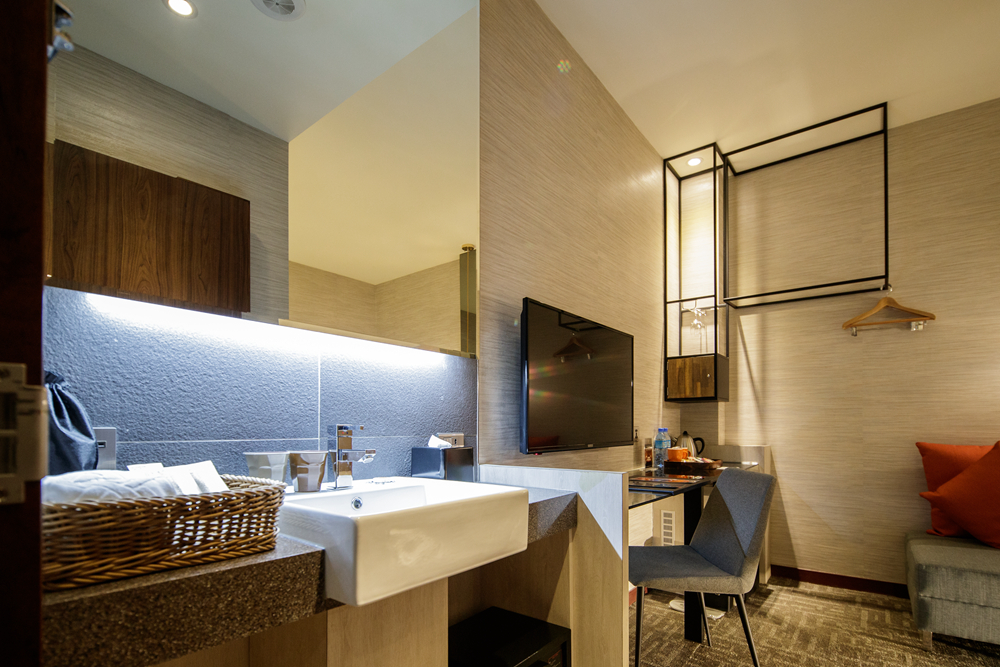 スタンダードダブルルーム（窓無し）