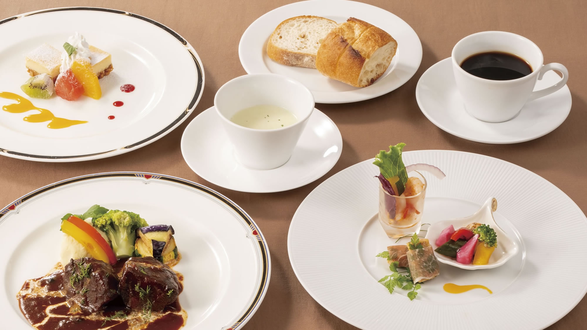 【デイユース】ランチ「和牛ホホ肉赤ワイン煮込みＤセット」展望風呂と客室利用（13時〜最大7時間）