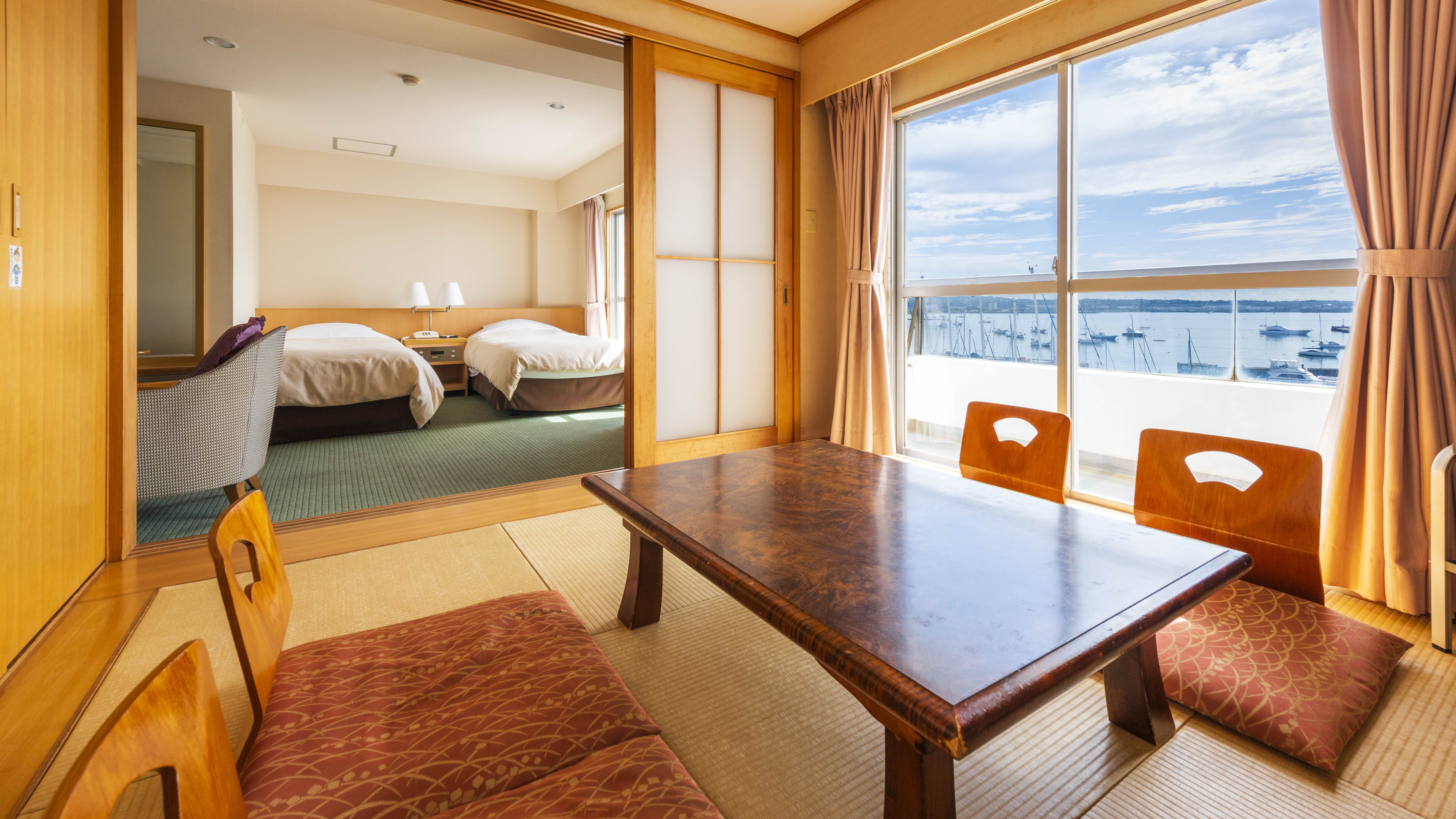 【和洋室Ｂ】５名様までご利用いただけます。