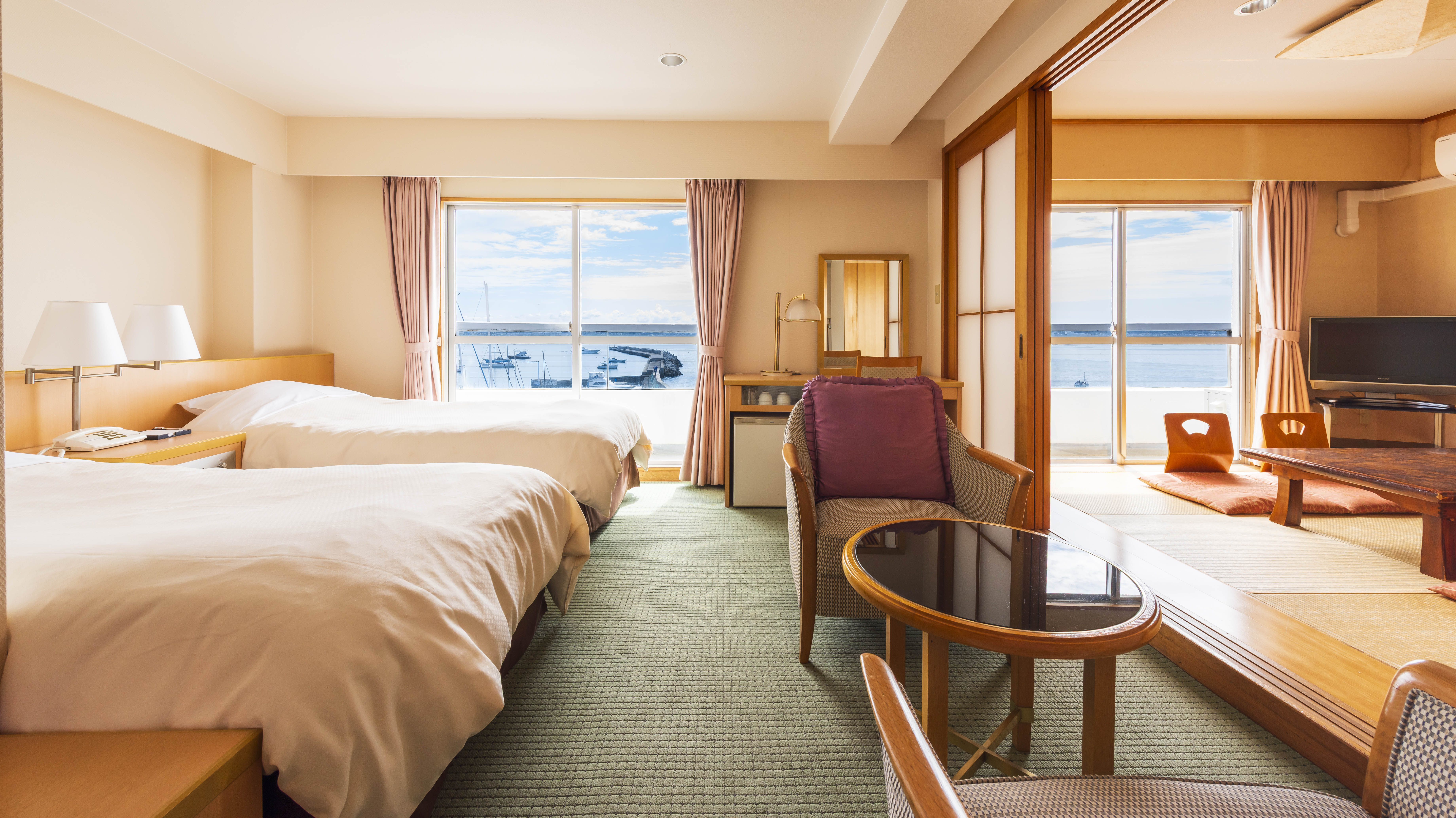 【和洋室Ｂタイプ】２～５名様までご利用頂けます。