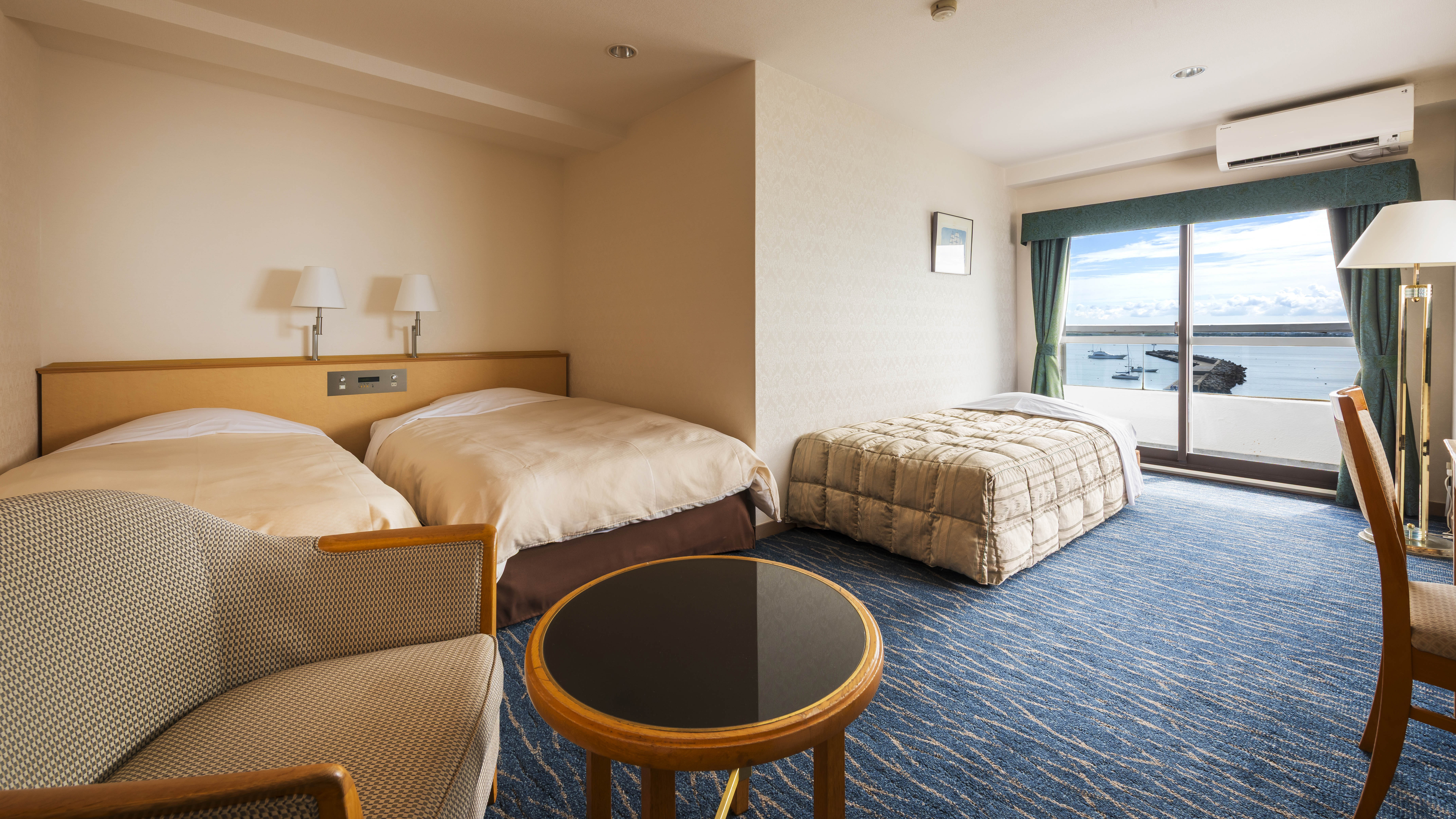 【ツイン】３名様ご利用の場合はベッドを１台ご用意いたします。