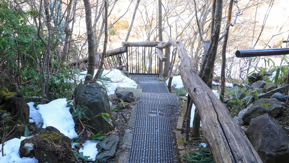 【新湯治／素泊まり】3連泊限定！自家源泉100％かけ流し天然温泉で心とからだを癒す