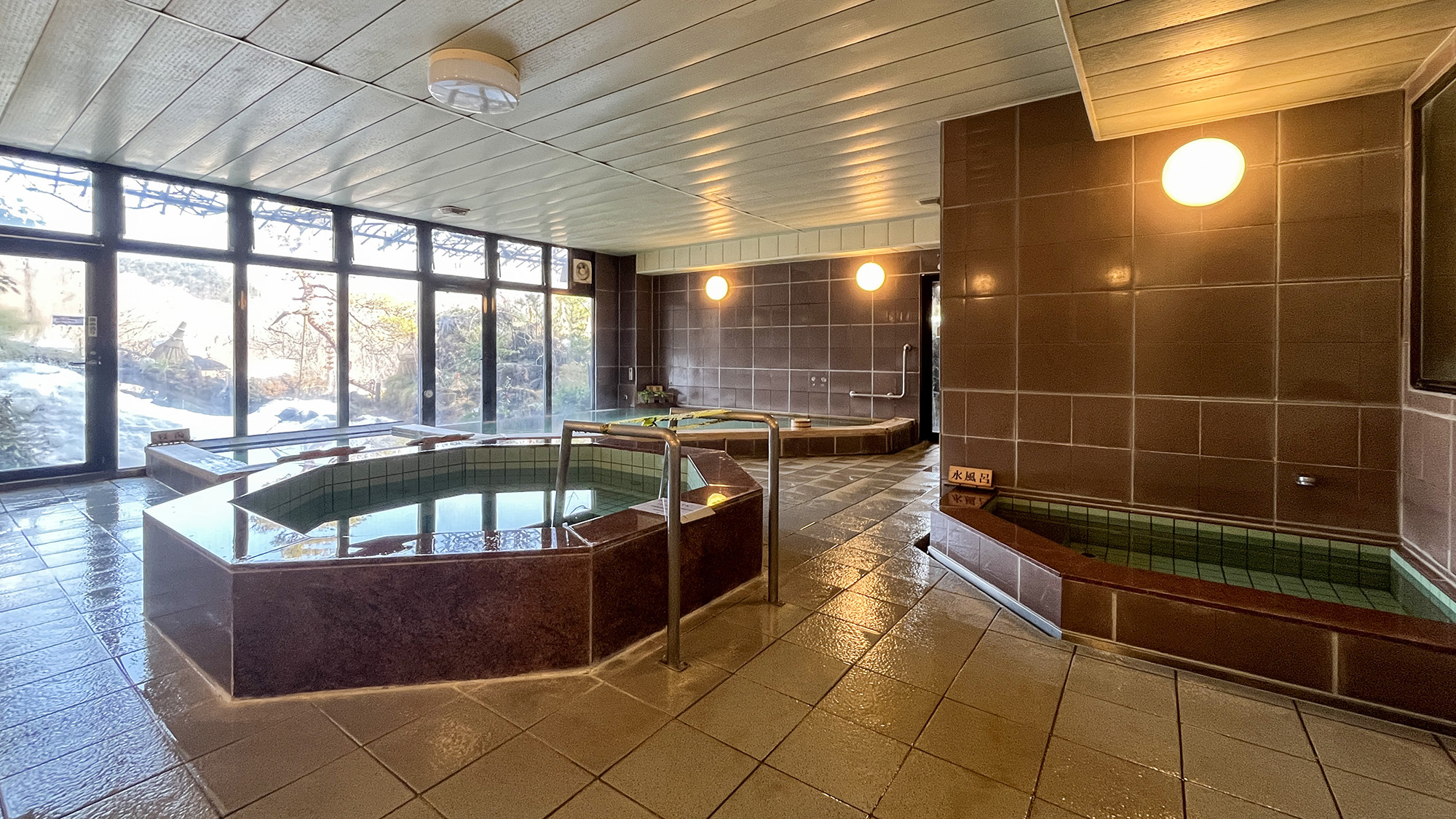 #福寿の湯　湯めぐり気分で、好みのお風呂を選べる幸せ。