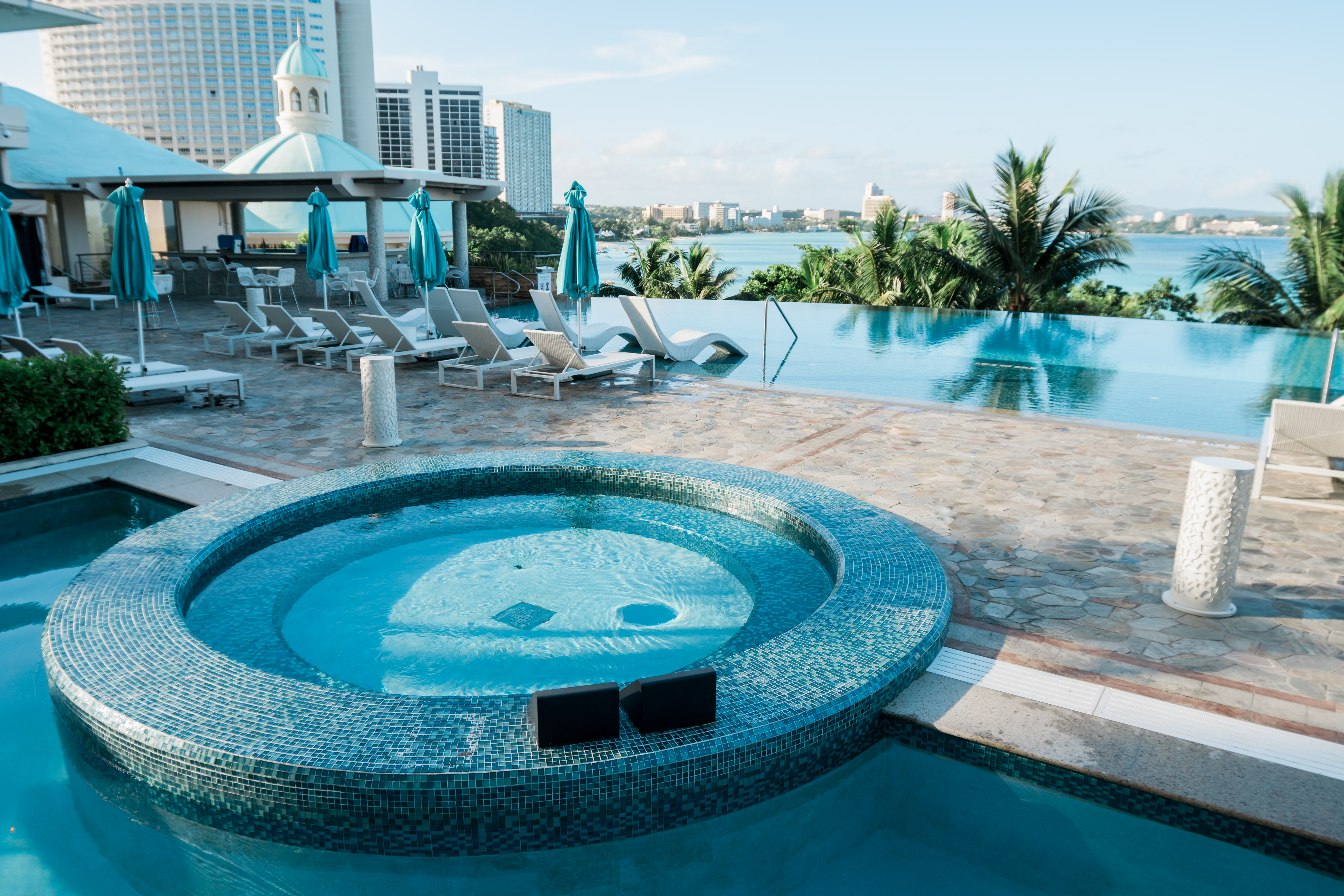 ファミリー ホットタブ