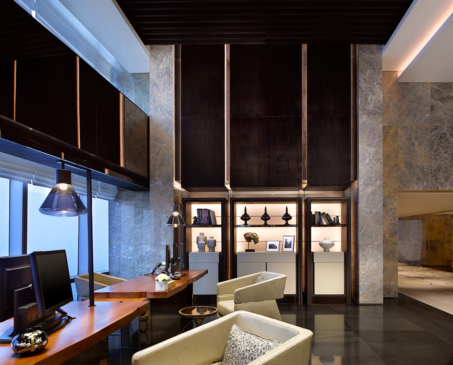 コンシェルジュ（38階）