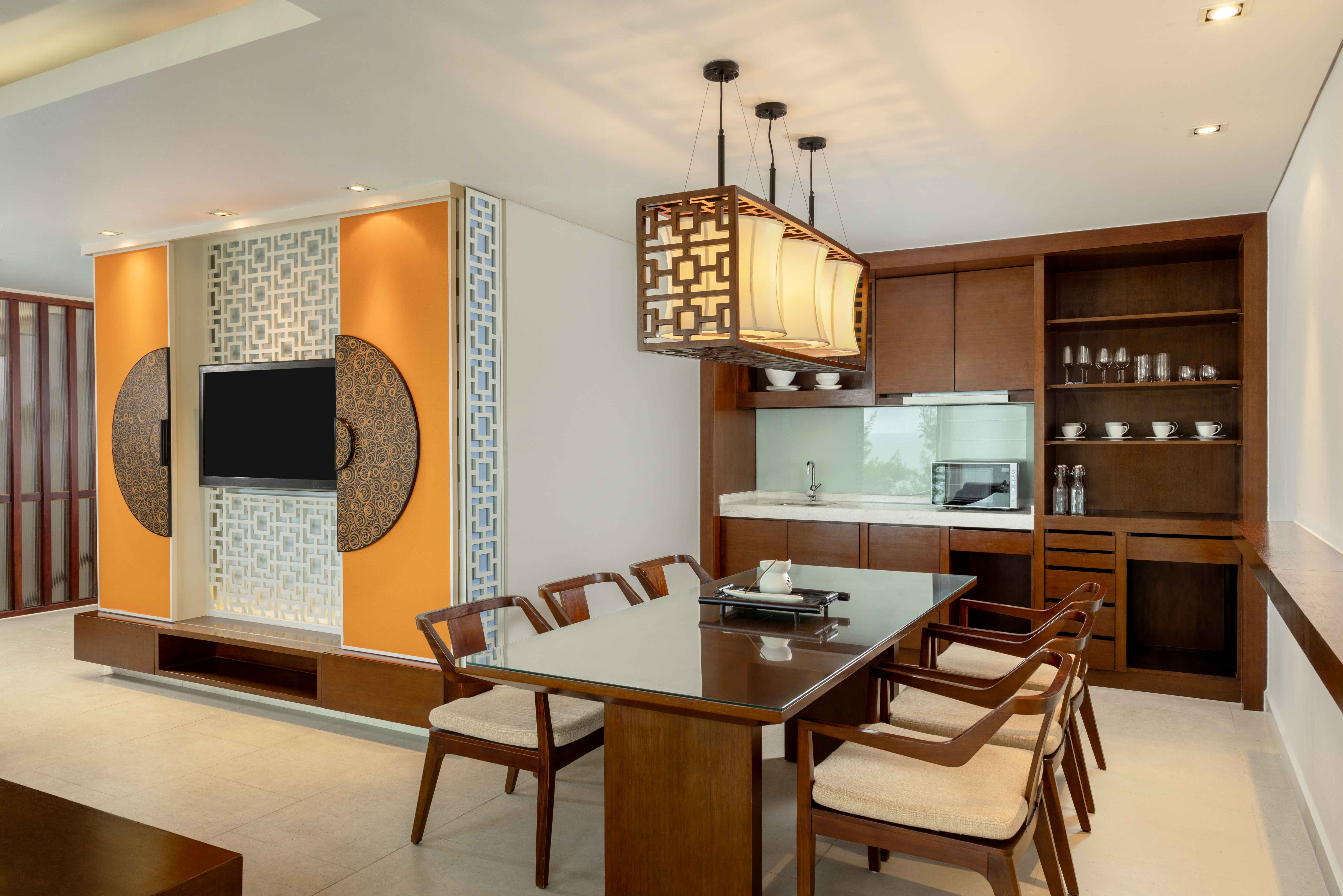 Seaview Skypool Two-bedroom Loft - Dining area