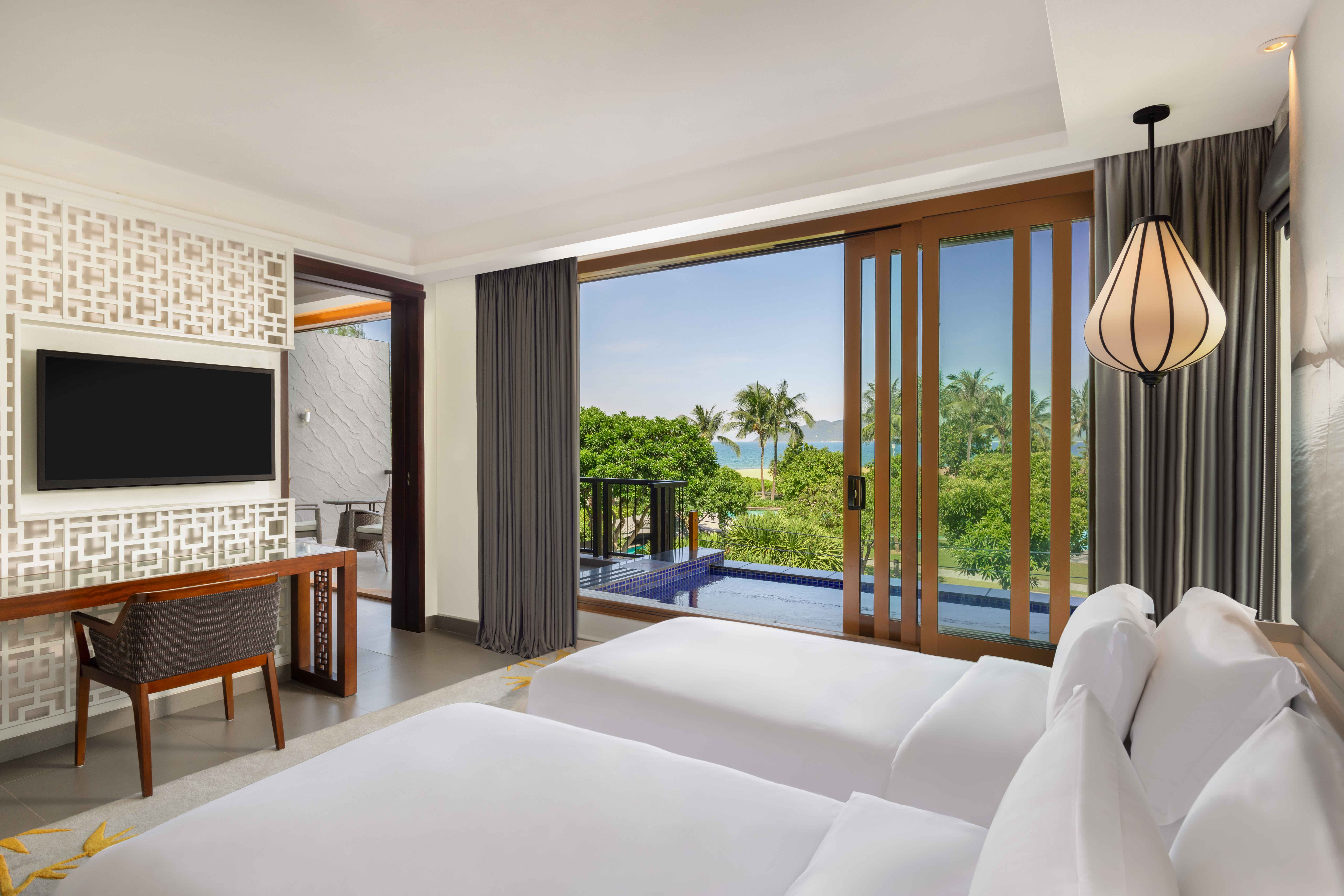 Seaview Junior Pool Suite - Twin - Bedroom