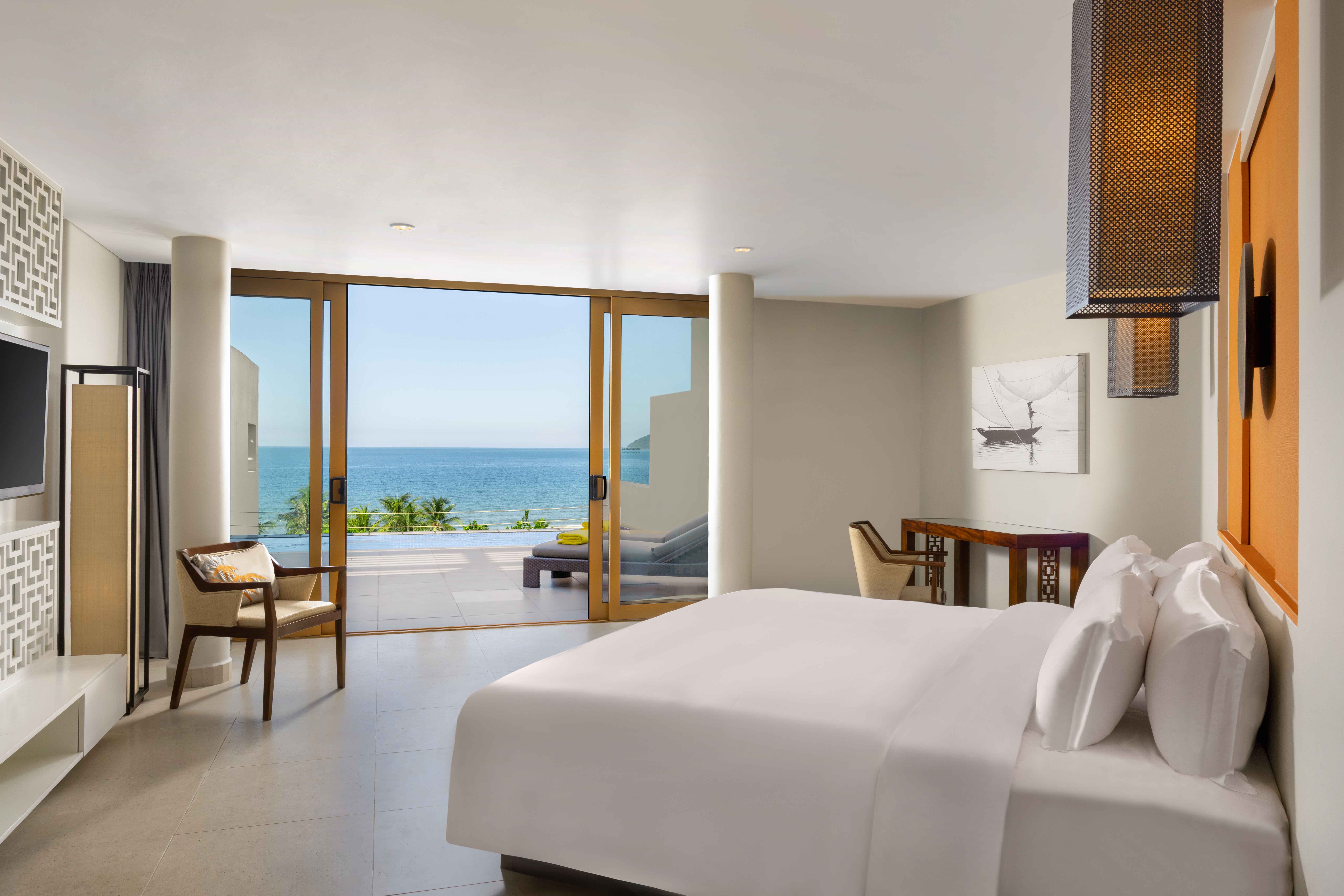 Seaview One-bedroom Pool Suite - Bedroom