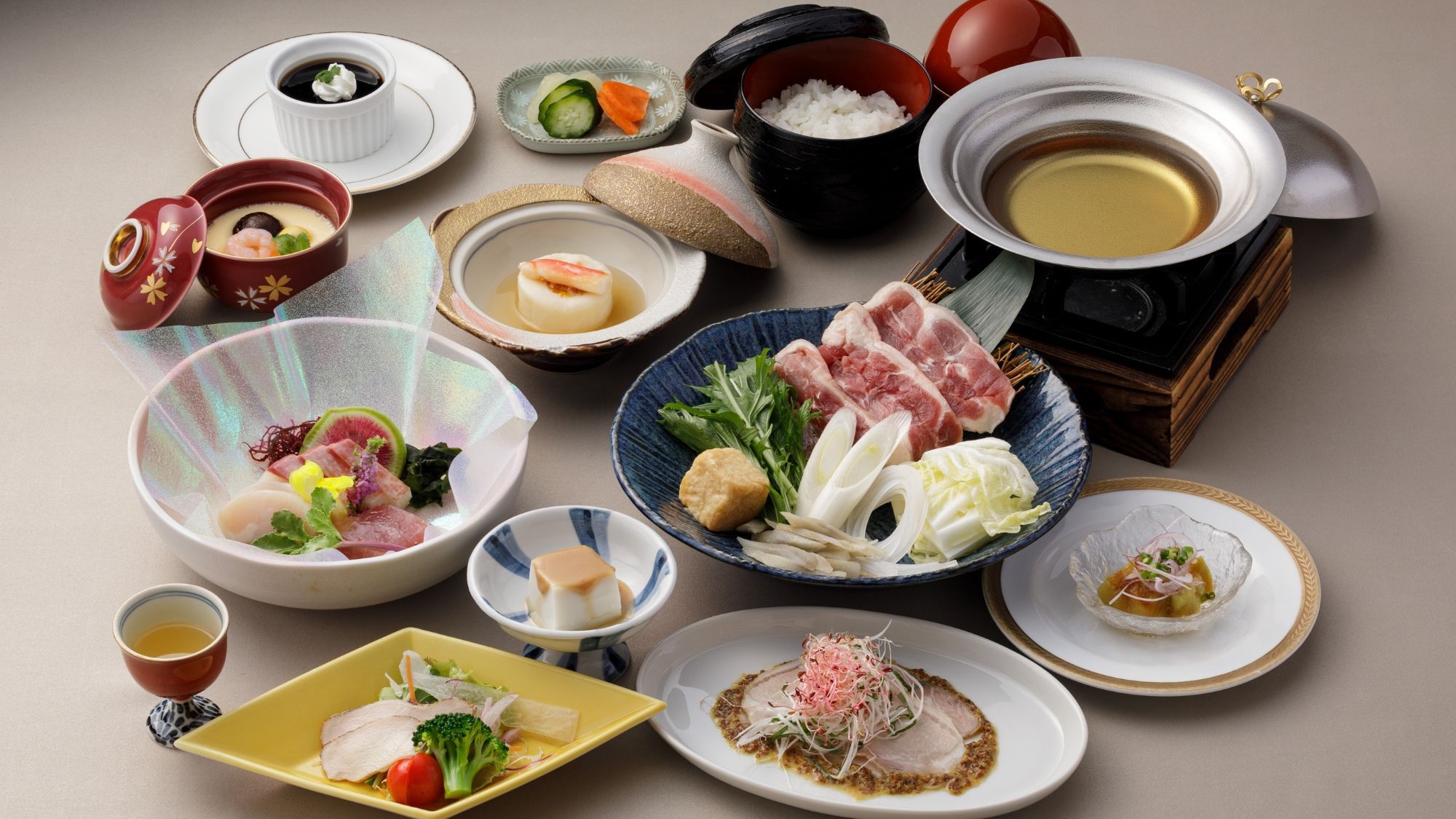 【和洋料理長おすすめ会席◆飲み放題付】和と洋、両料理長の感性が響き合う会席料理を堪能＜1泊2食付＞