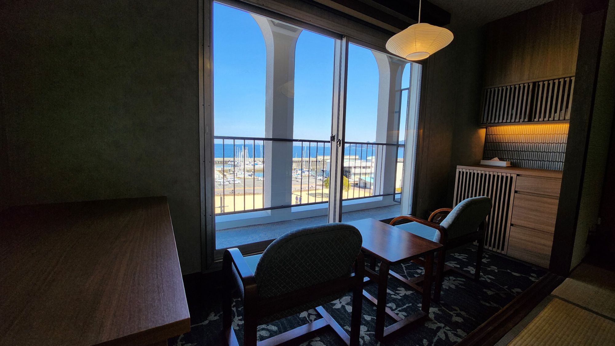 ◆和室スタンダード|縁側から別府湾の眺めをお愉しみください